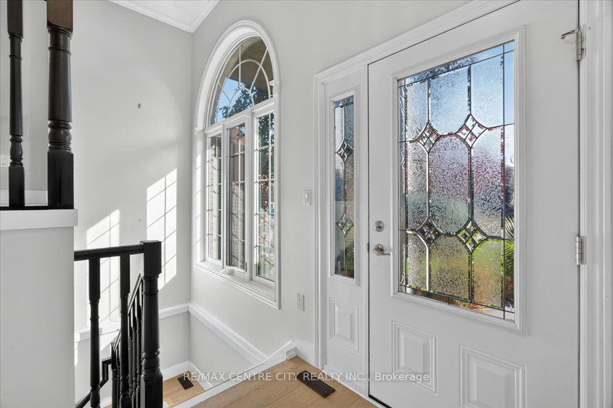 59 Bridle Path, Strathroy-Caradoc, ON N7G 4K3 photo 4