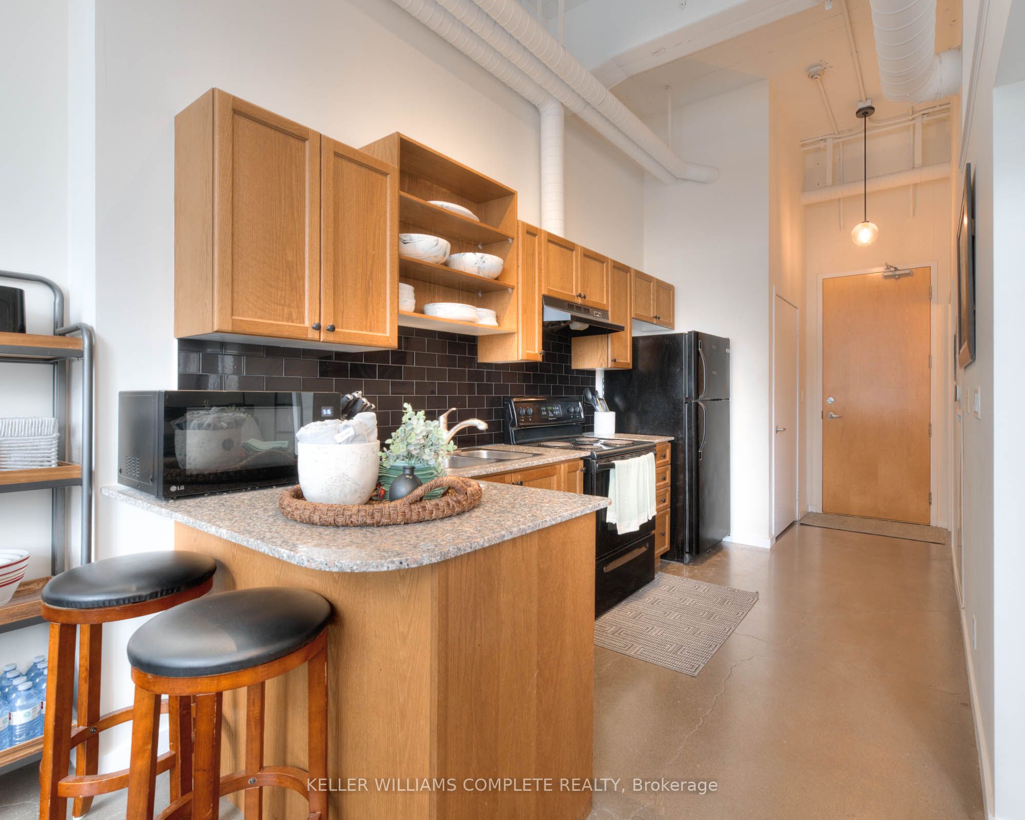 410 King Street W 108, Kitchener, ON N2G 1C3 photo 5