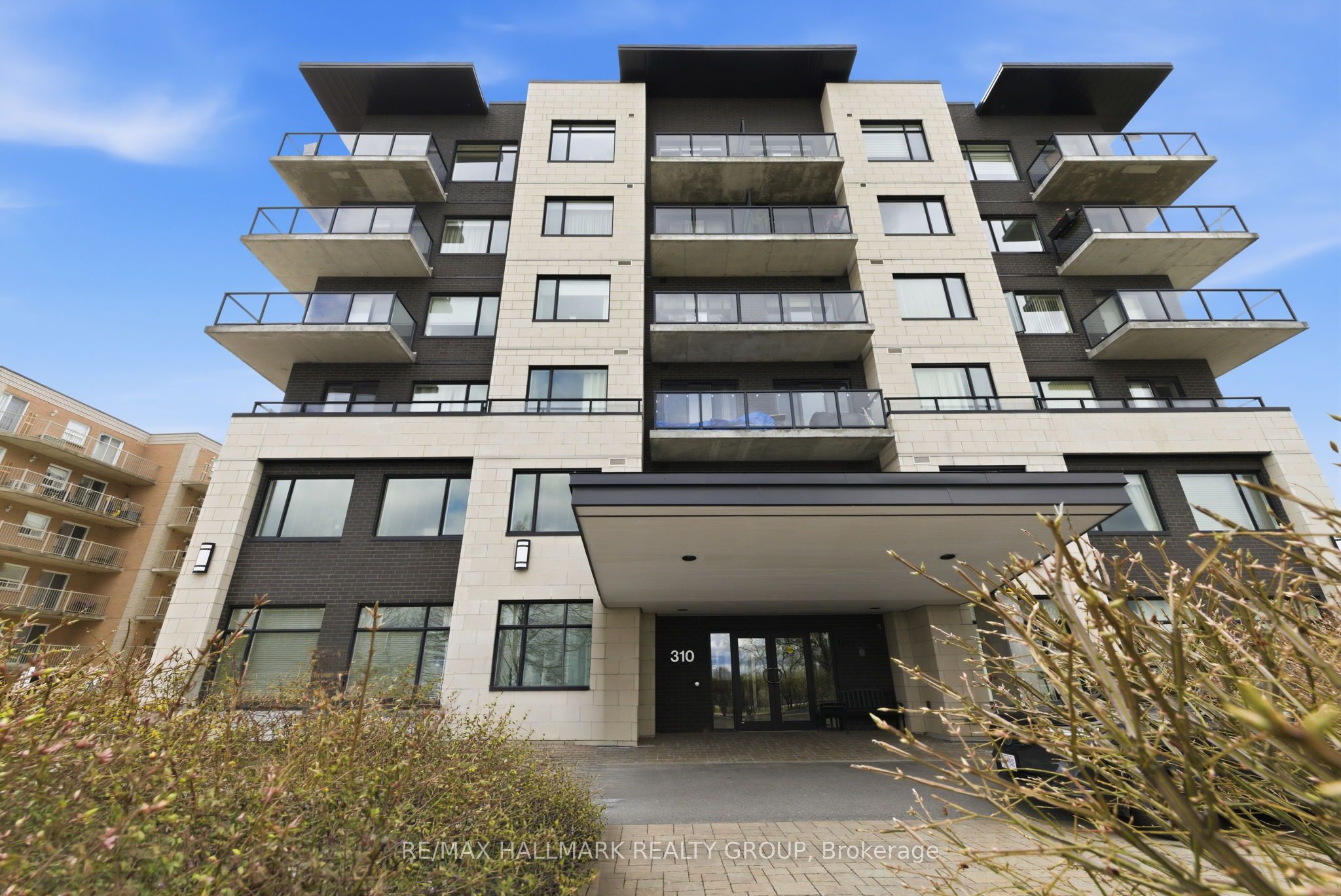 310 Centrum Boulevard 206, Orleans - Cumberland and Area, ON K1E 0A3 photo 3