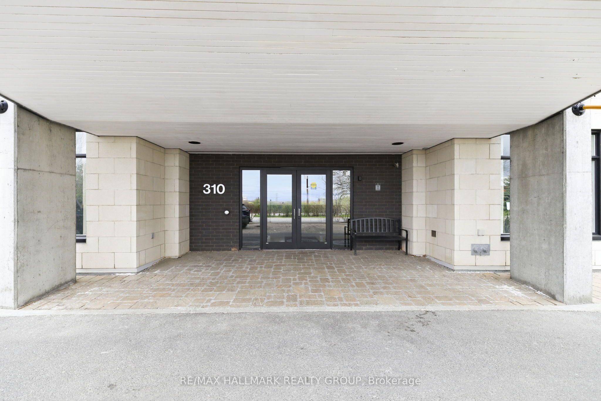 310 Centrum Boulevard 206, Orleans - Cumberland and Area, ON K1E 0A3 photo 4