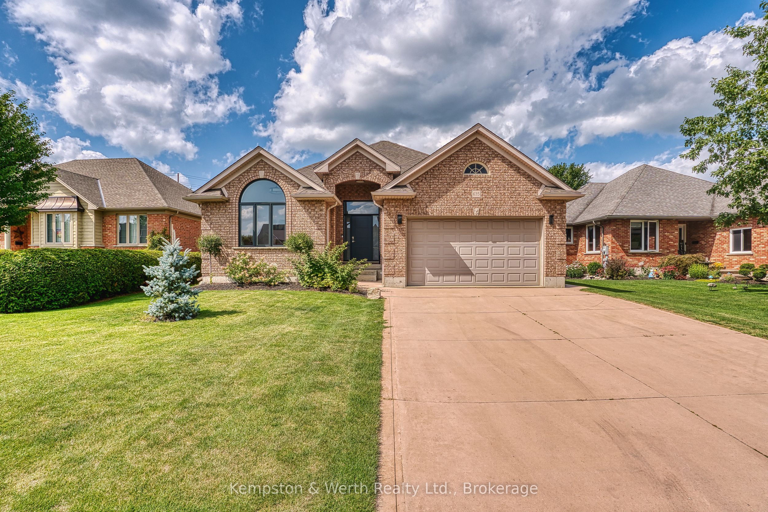 635 Riverview Drive, North Perth, ON N4W 3T7 photo 3