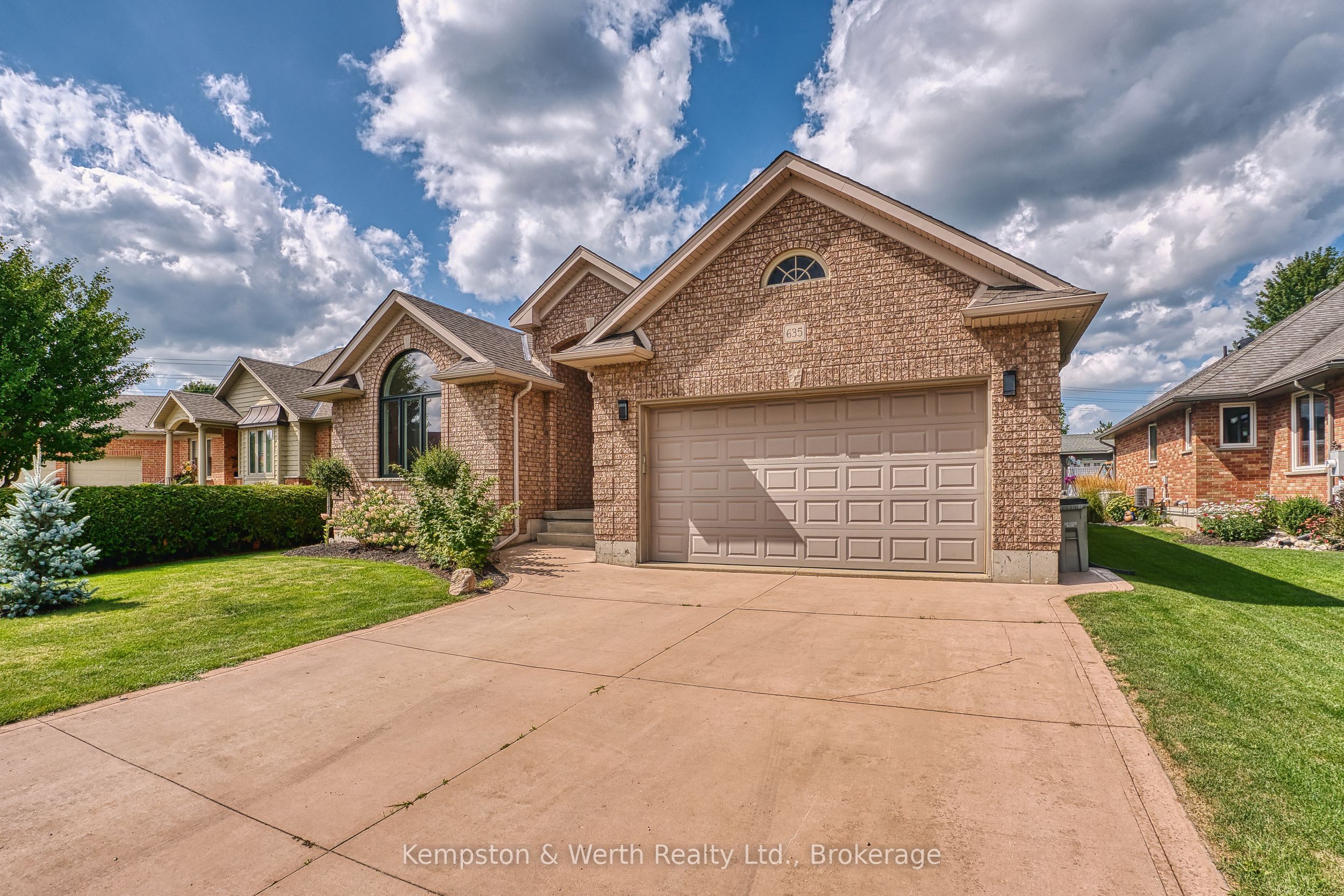 635 Riverview Drive, North Perth, ON N4W 3T7 photo 5