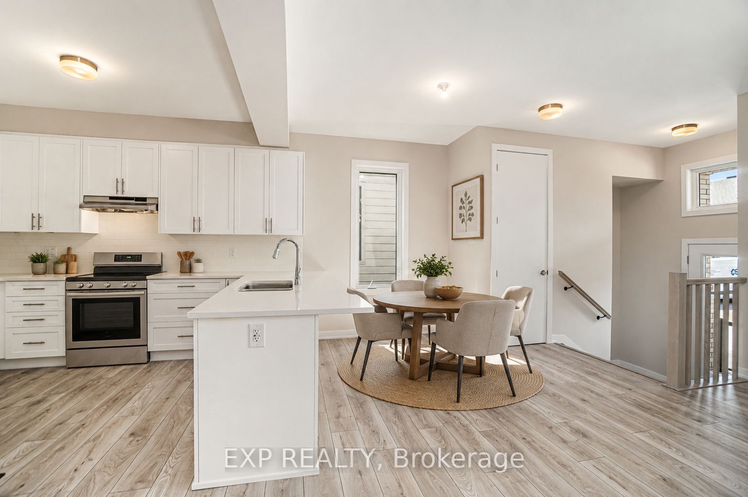 131 Beebalm Crescent, Barrhaven, ON K2J 7G6 photo 4