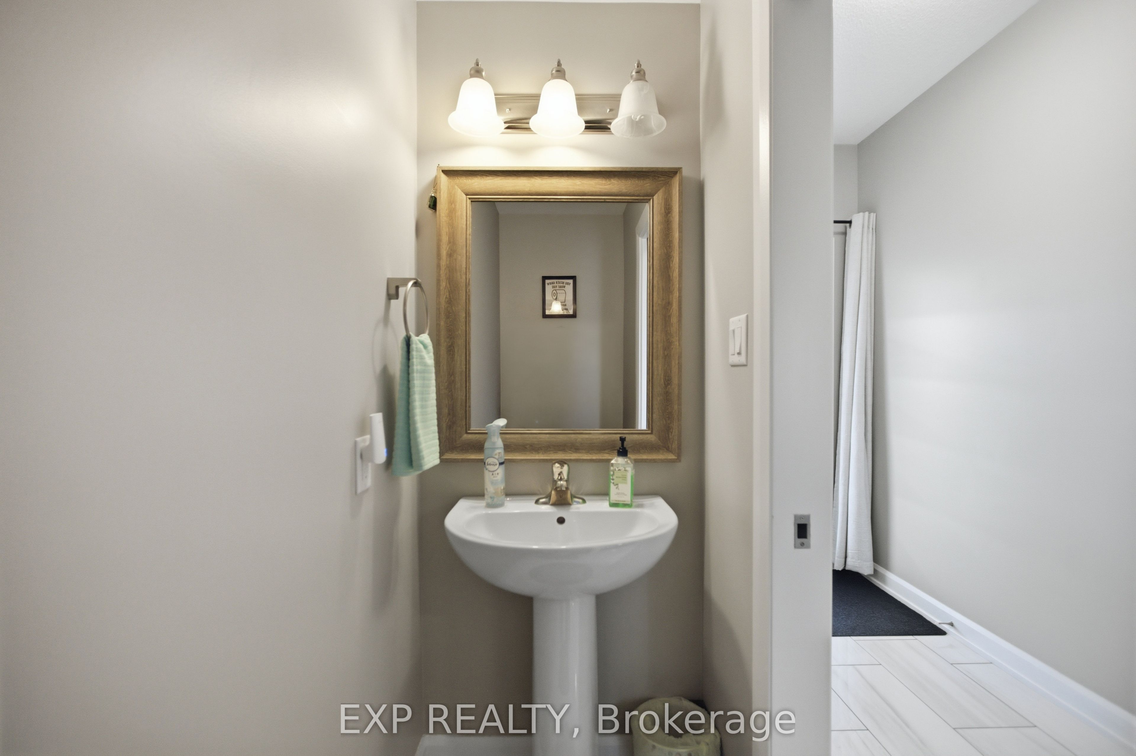 42 Vimy Ridge Crescent, Arnprior, ON K7S 0H7 photo 5