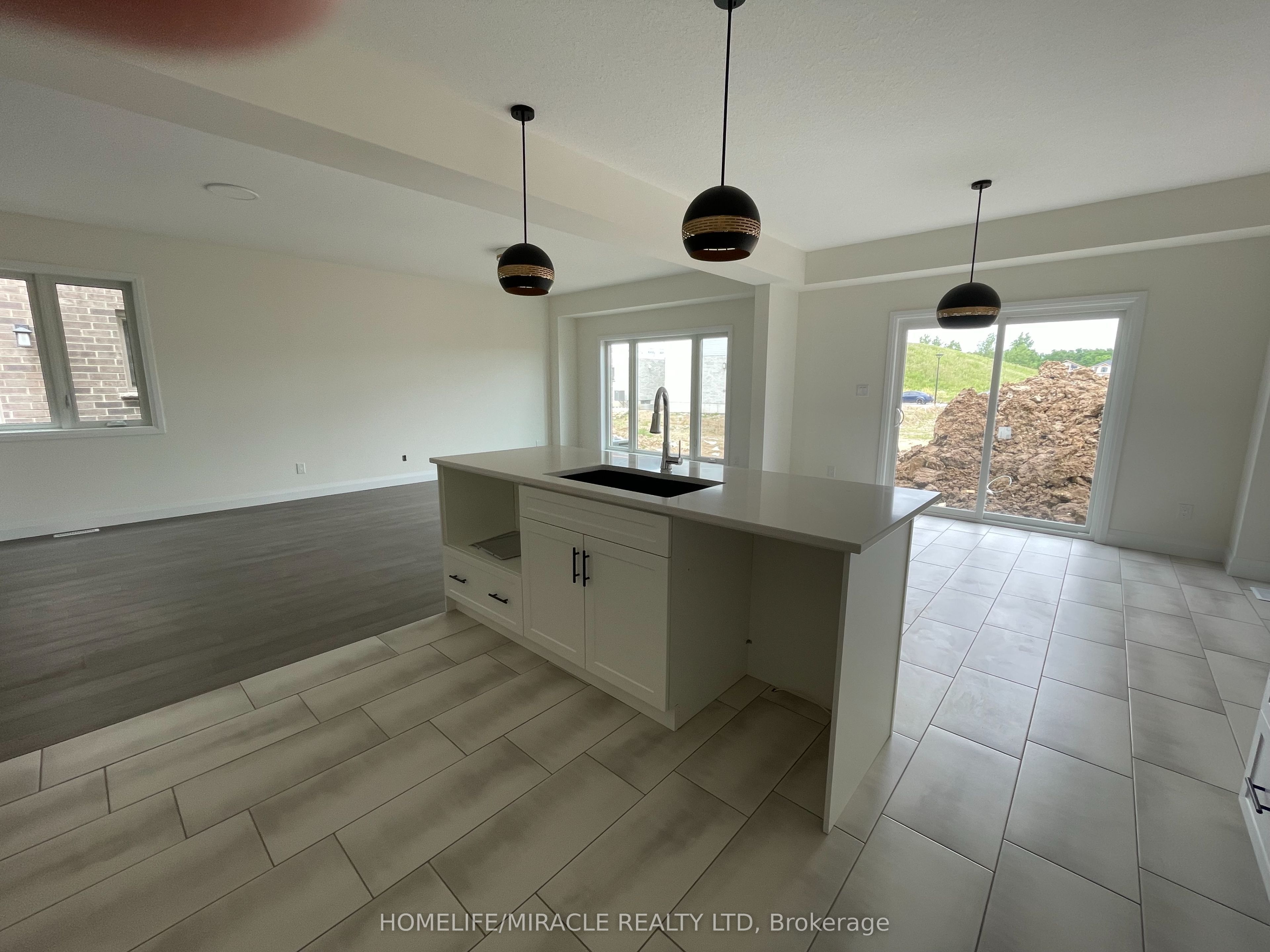 167 Byers Street, London South, ON N6L 0J2 photo 3