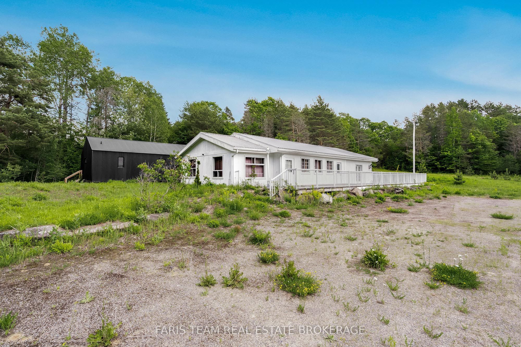 2180-2186 Highway 141, Muskoka Lakes, ON P0B 1L0 photo 4