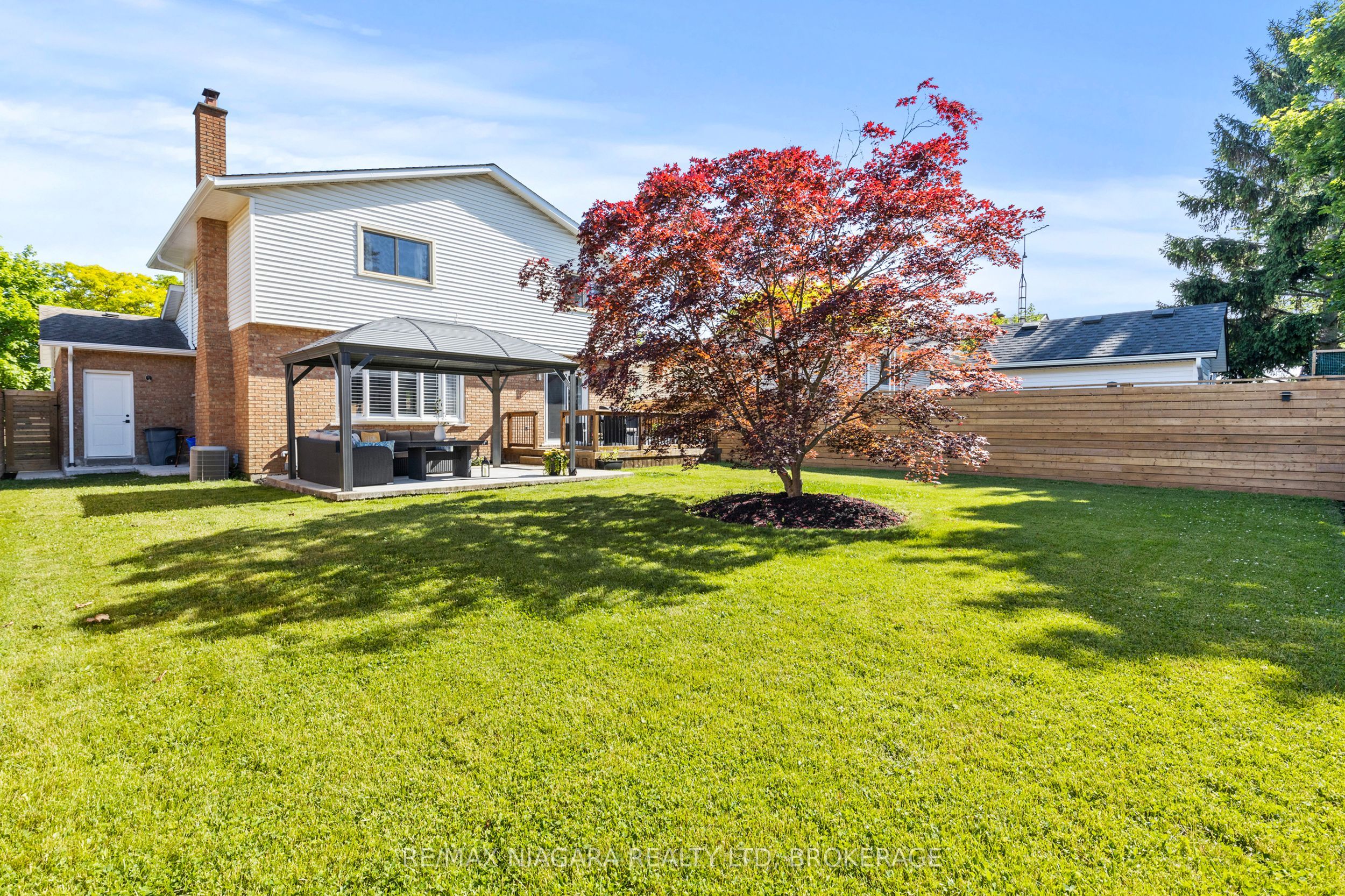 30 Orlando Drive, St. Catharines, ON L2N 6X4 photo 2