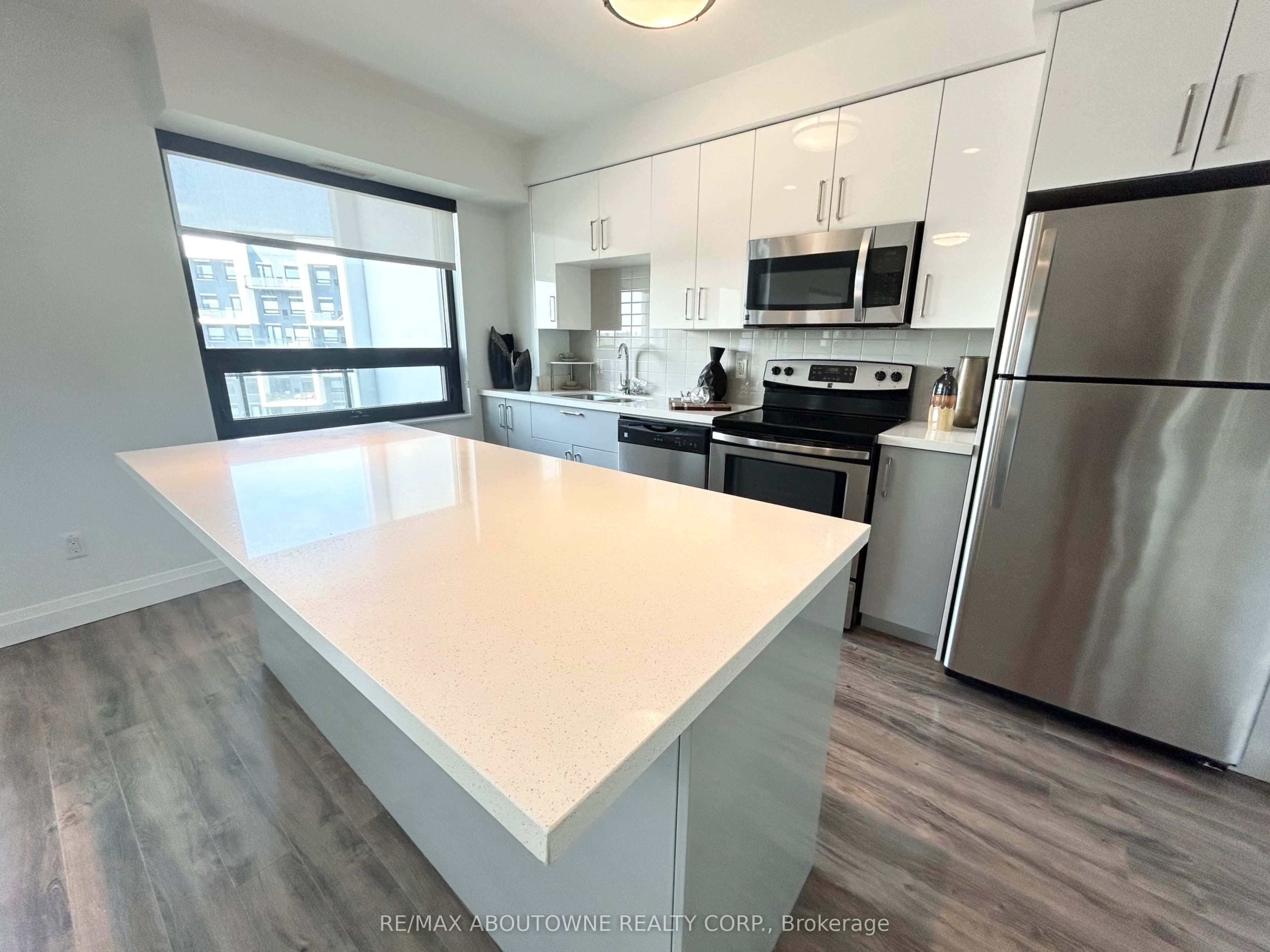 460A Belmont Avenue W 308, Kitchener, ON N2M 0A9 photo 4