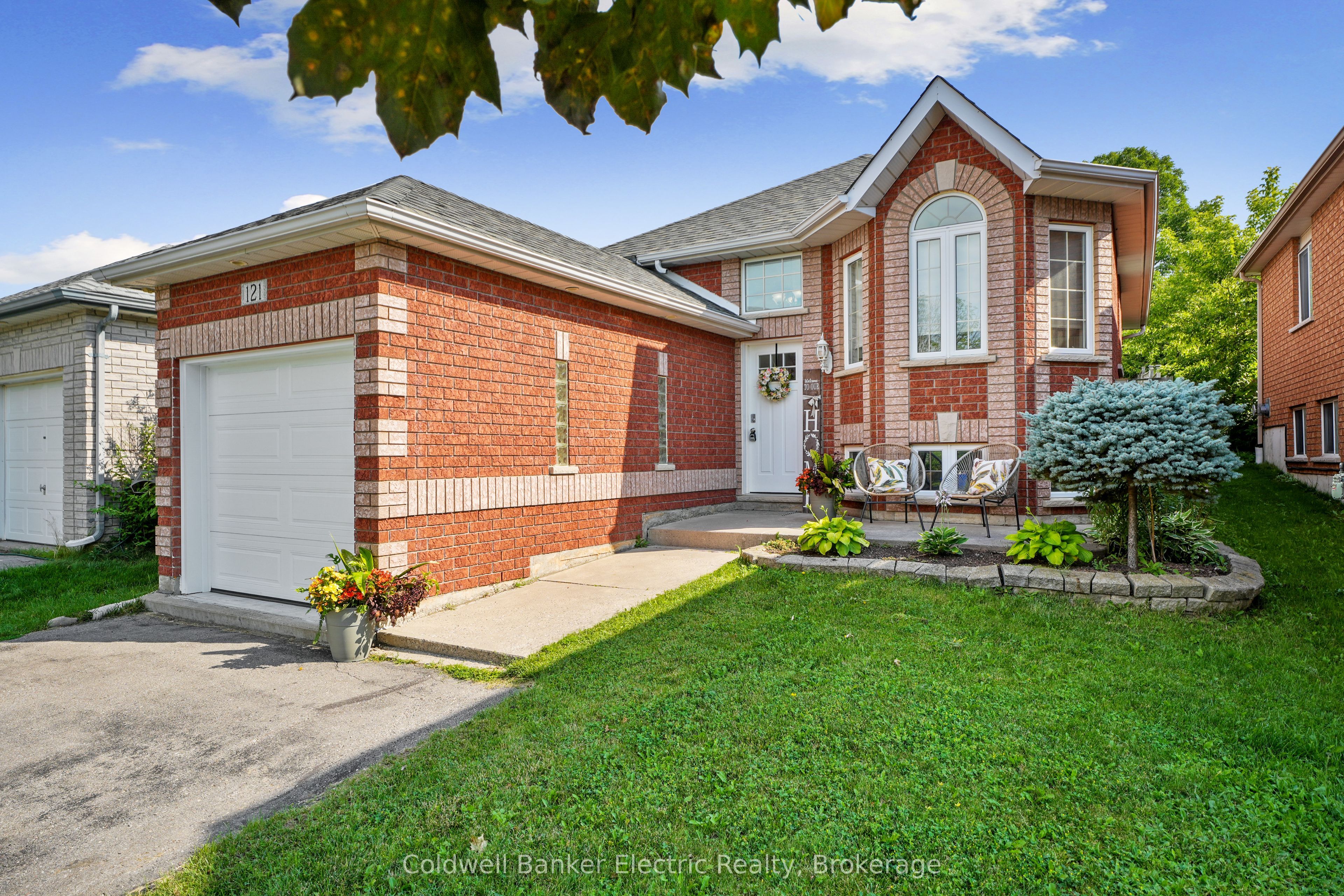 121 Haden Avenue, Peterborough, ON K9H 7P6 photo 2