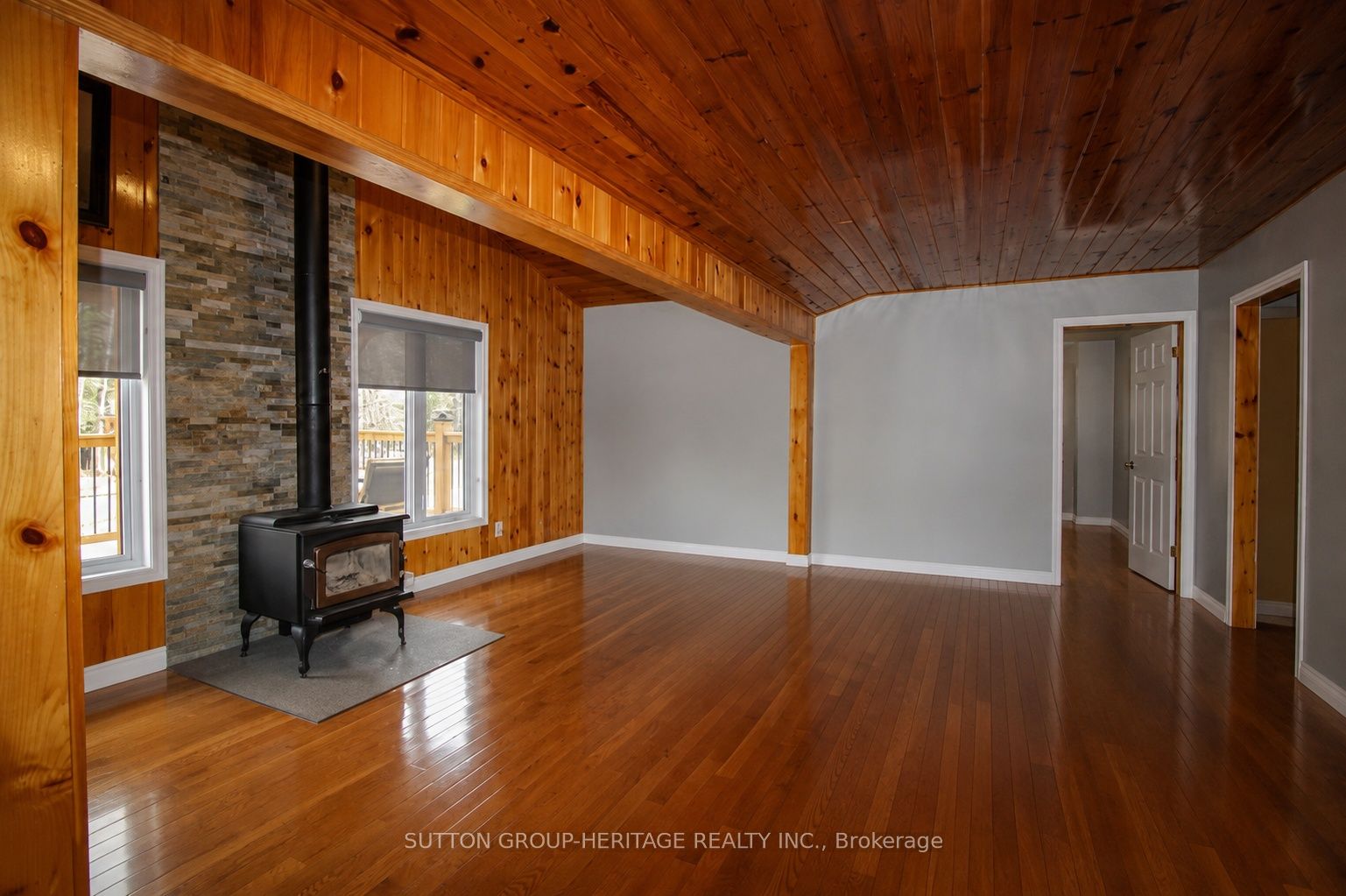1241 One Mile Drive, Minden Hills, ON K0M 2K0 photo 2