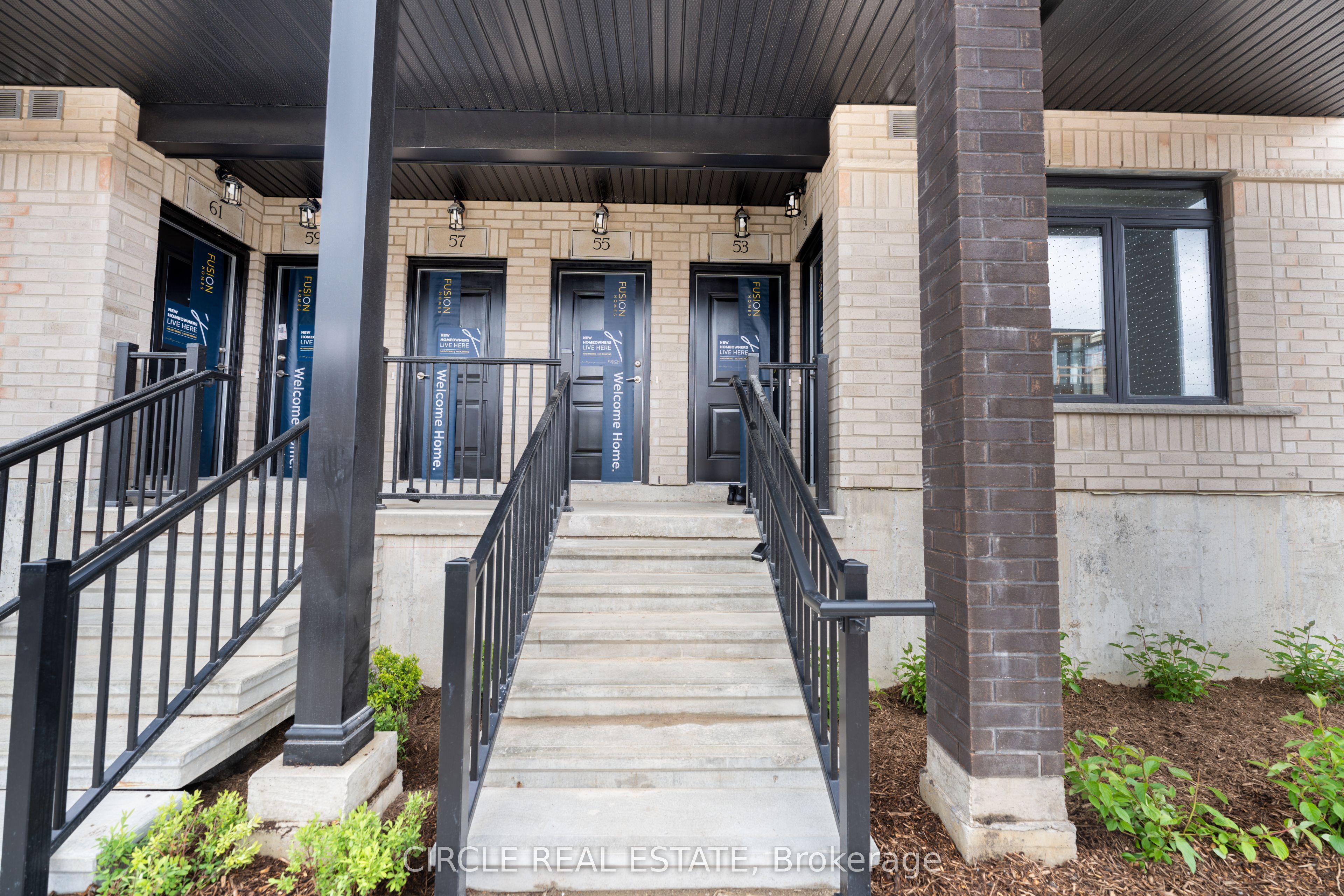 53 Thatcher Drive, Guelph, ON N1L 1B3 photo 2