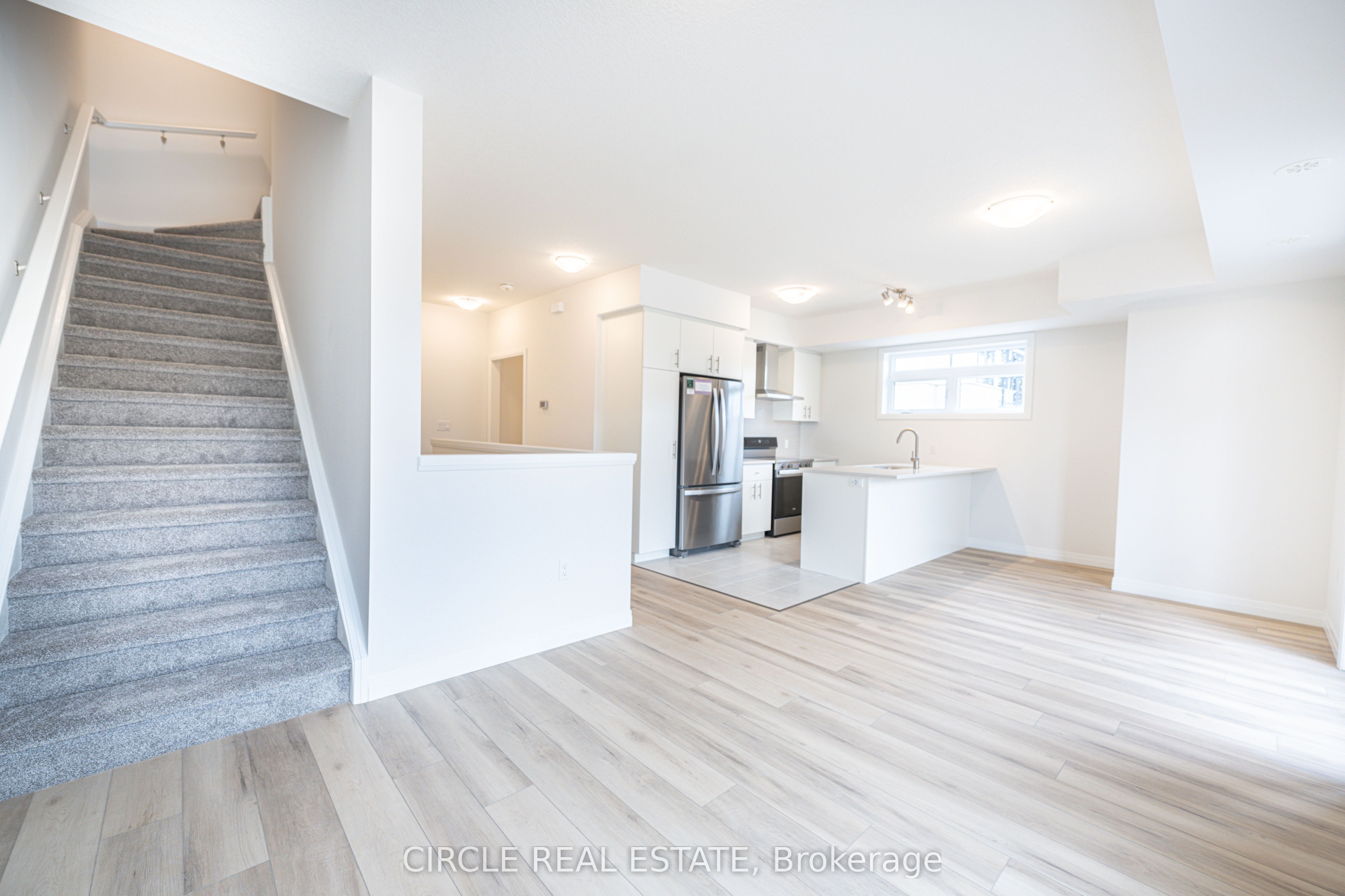 53 Thatcher Drive, Guelph, ON N1L 1B3 photo 5