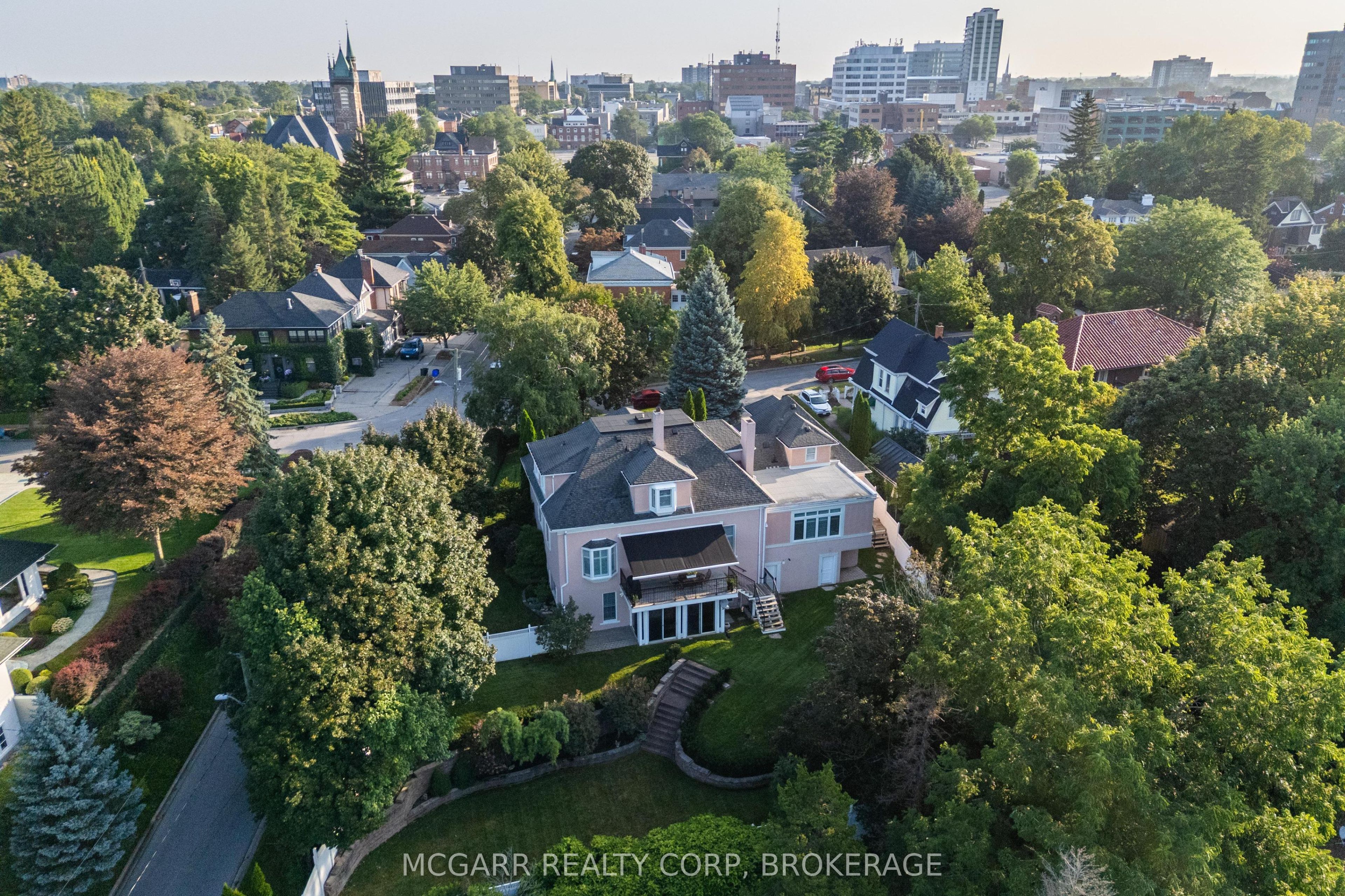 39 Yates Street, St. Catharines, ON L2R 5R3 photo 3