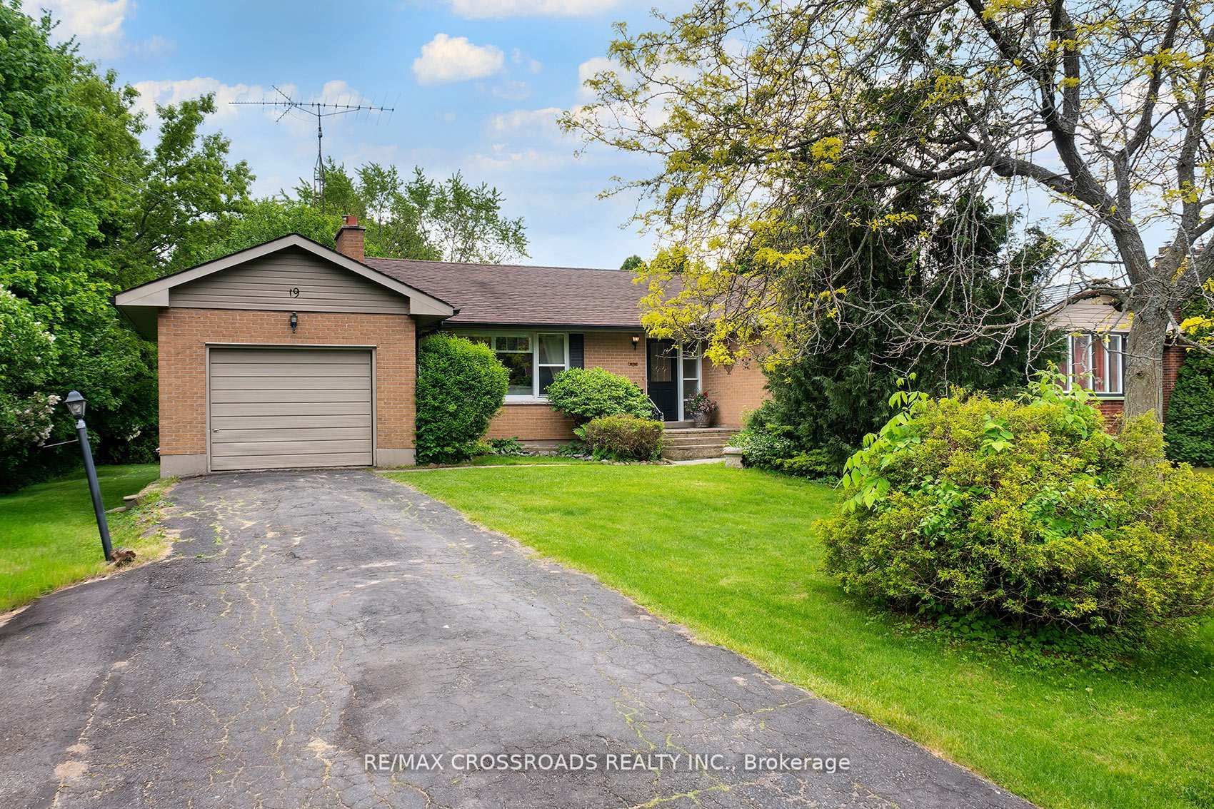 19 Orchard Avenue, Cobourg, ON K9A 1T1