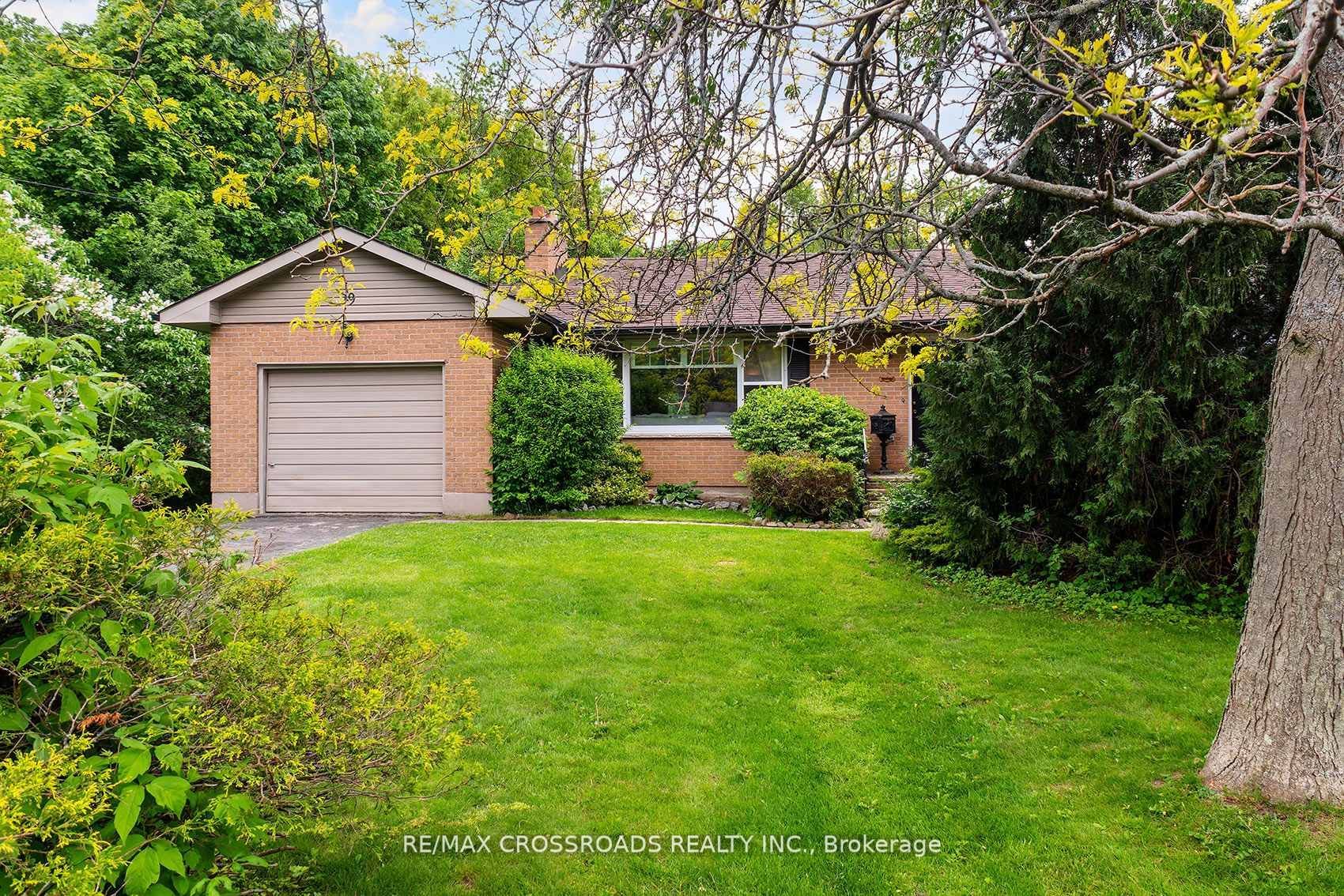 19 Orchard Avenue, Cobourg, ON K9A 1T1 photo 3