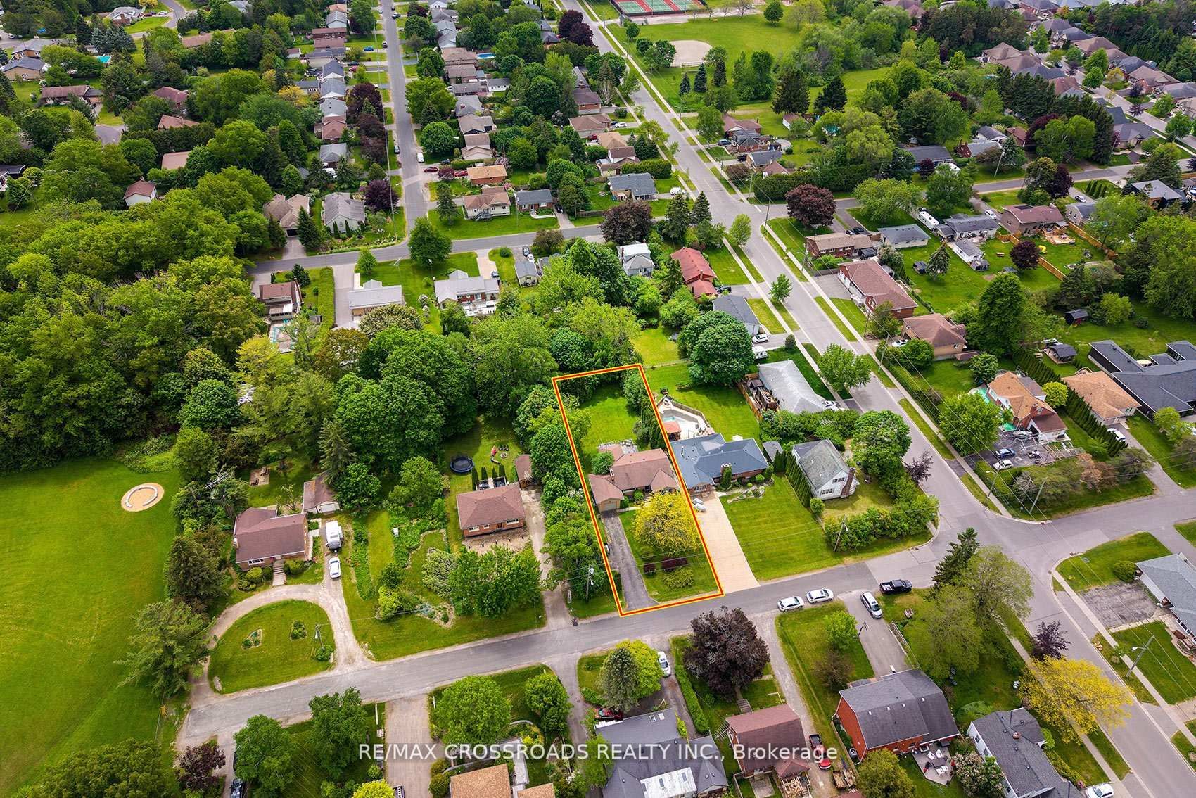 19 Orchard Avenue, Cobourg, ON K9A 1T1 photo 4