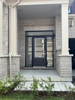 67 Watts Mews, Kawartha Lakes, ON K9V 5Z5 photo 2