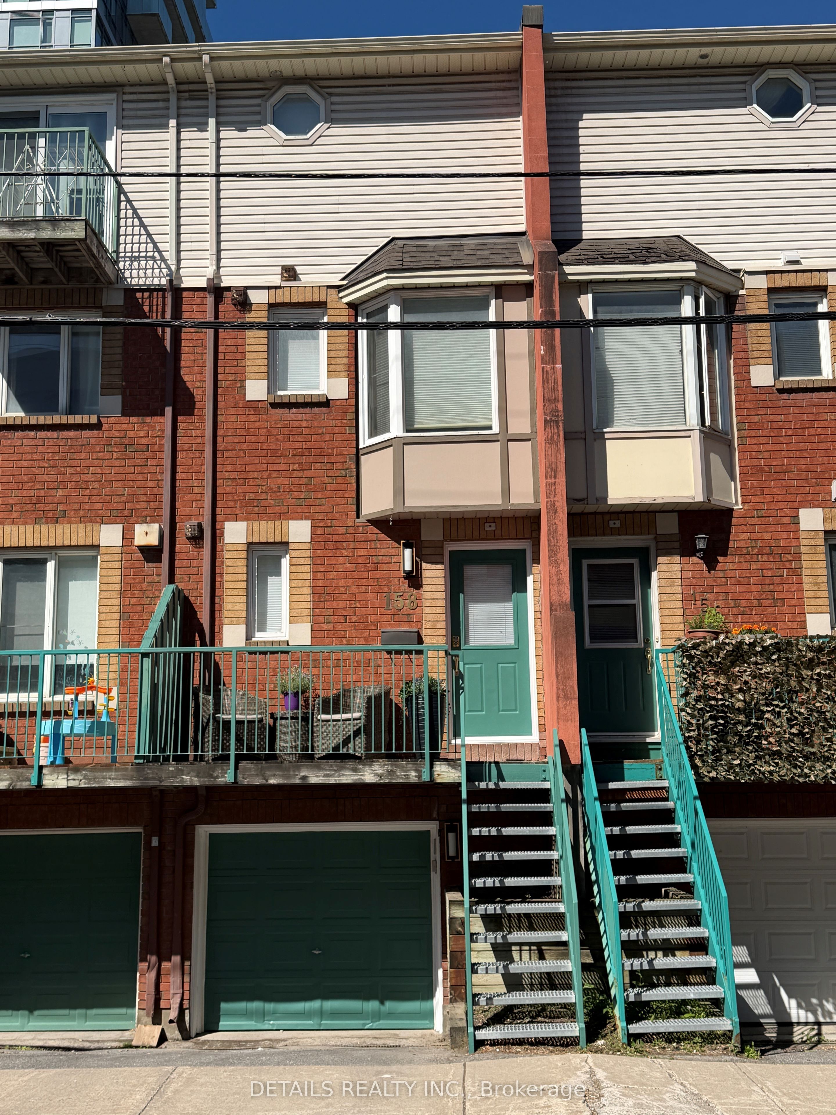 158 Forward Avenue, West Centre Town, ON K1Y 1K9