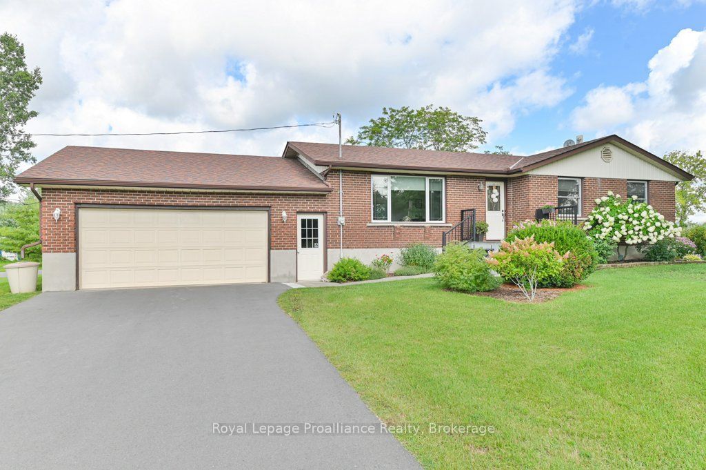 478 Frankford Road, Quinte West, ON K0K 2B0 photo 2