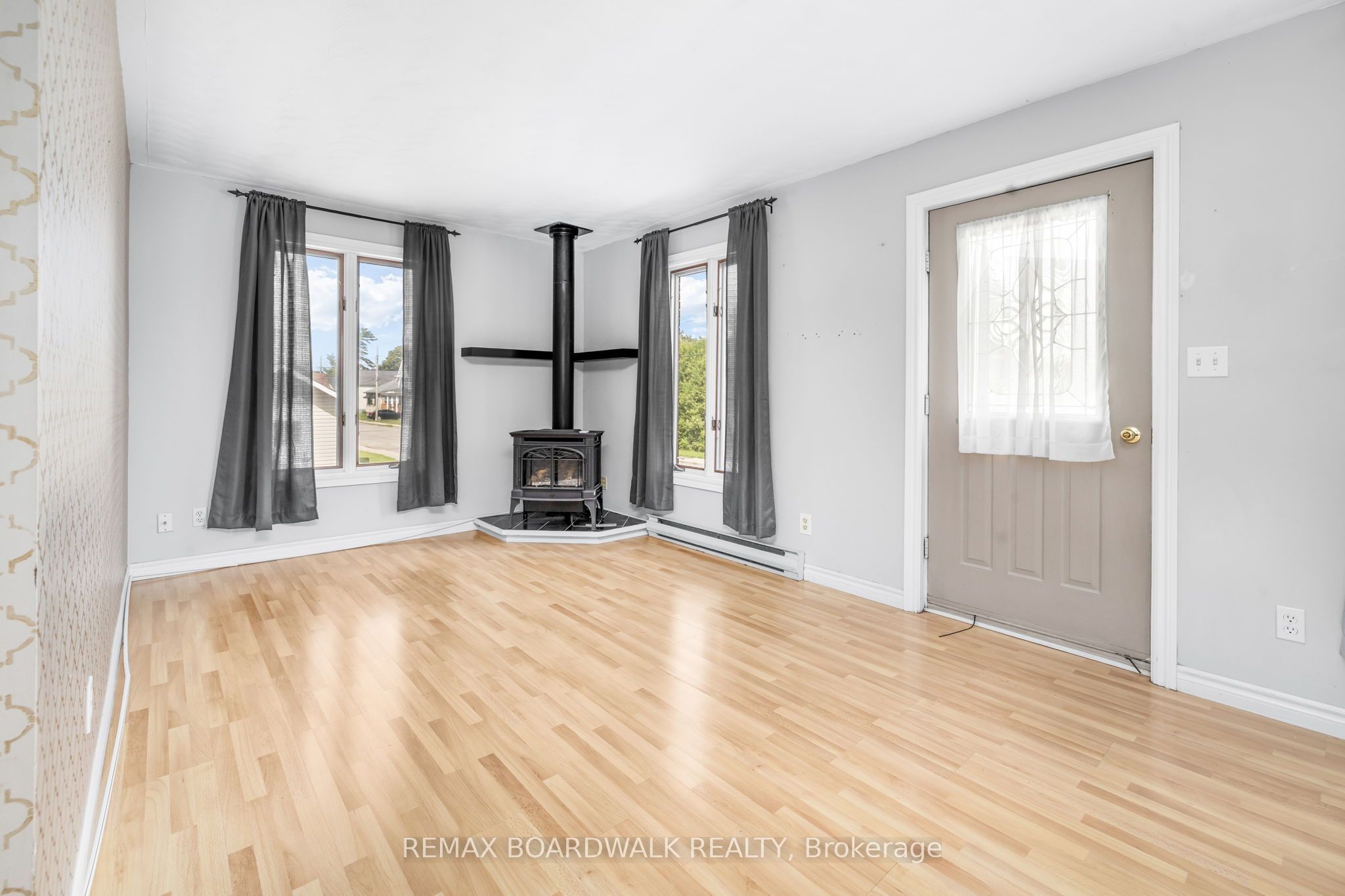 22 Merrick Street, Smiths Falls, ON K7A 4R4 photo 5