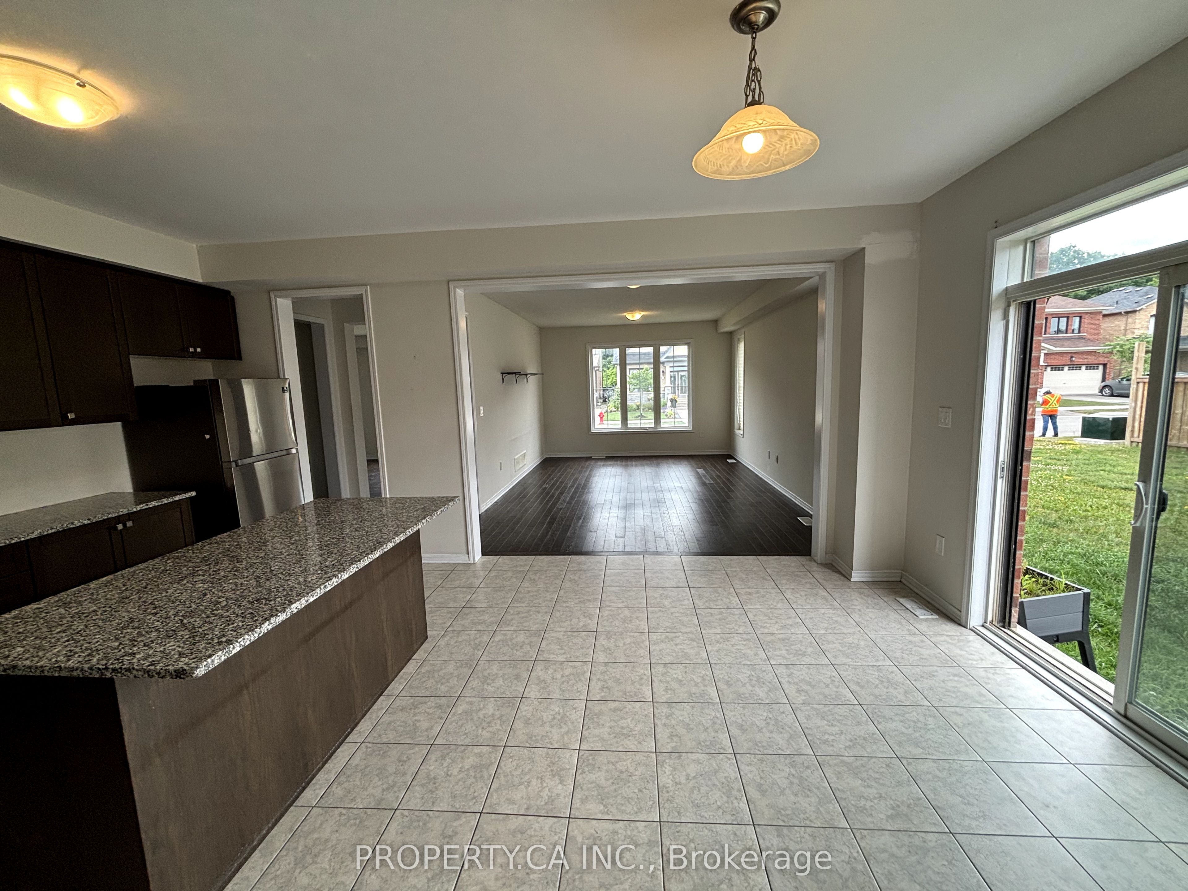 64 Cactus Crescent W, Hamilton, ON L8J 0M4 photo 3