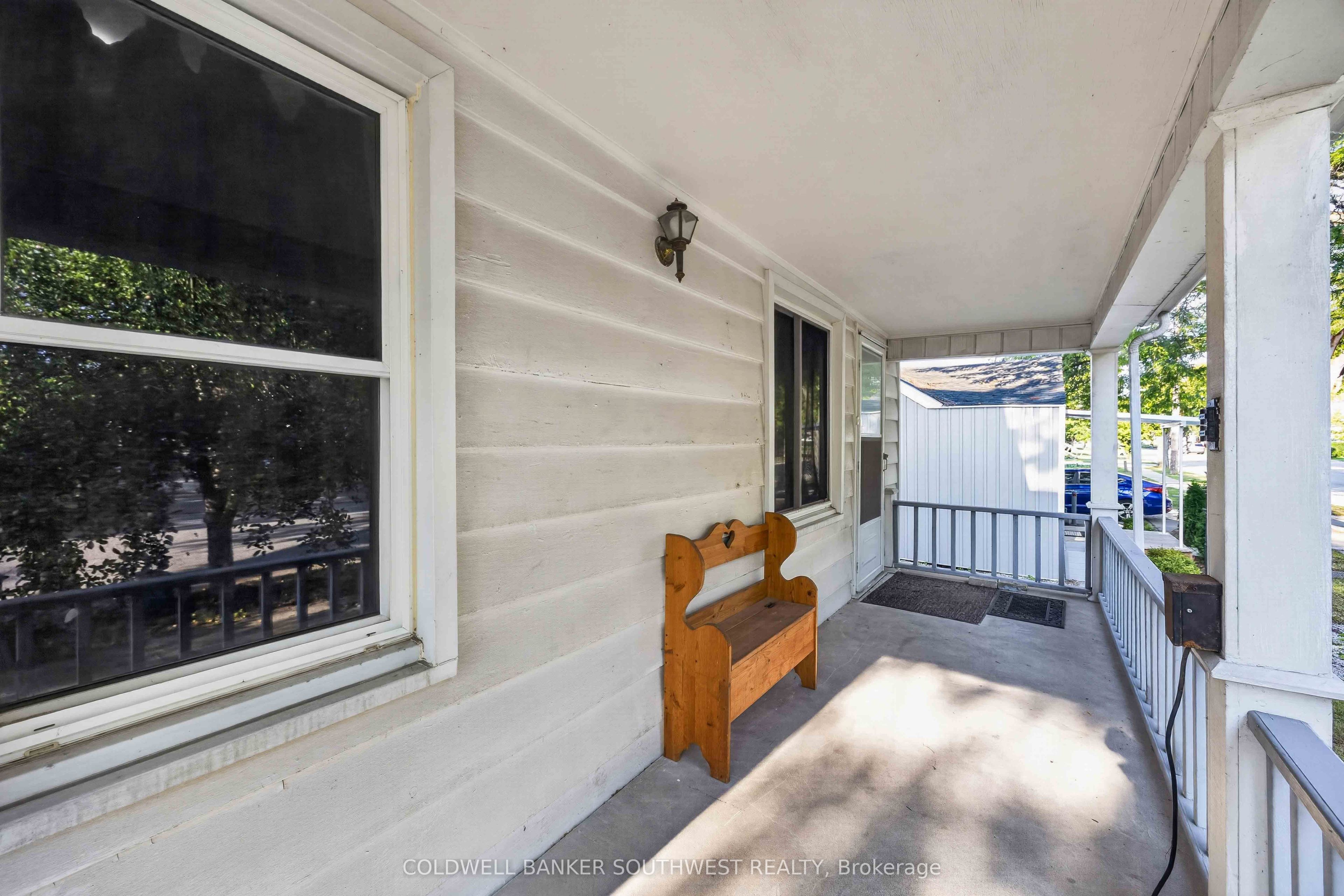 181 Campbell Street, Sarnia, ON N7T 2G6 photo 3