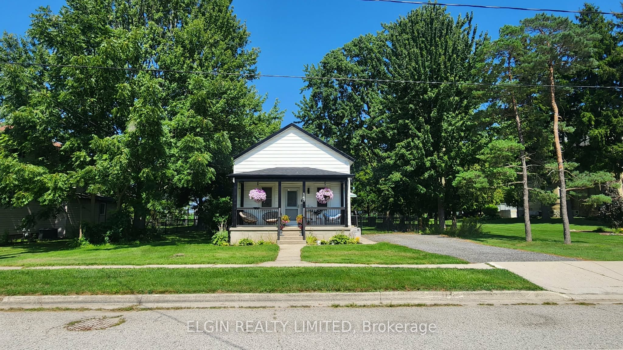 147 Victoria Street, Southwest Middlesex, ON N0L 1M0 photo 4