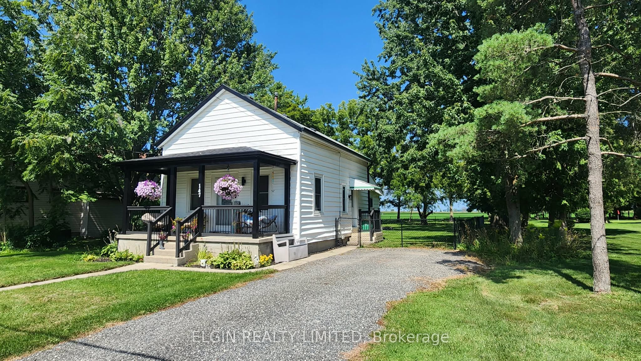 147 Victoria Street, Southwest Middlesex, ON N0L 1M0 photo 5