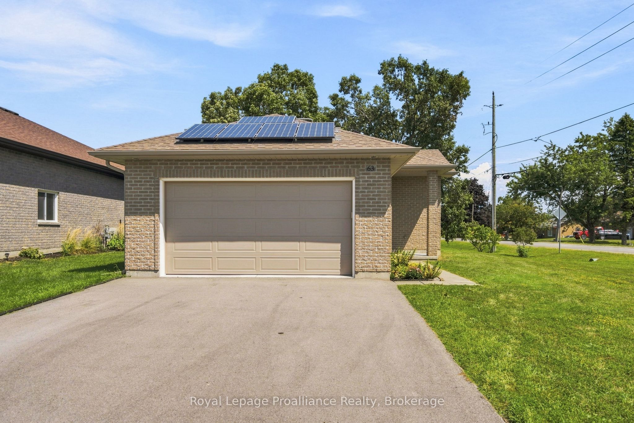 63 Freedom Crescent, Quinte West, ON K8V 0C2 photo 2