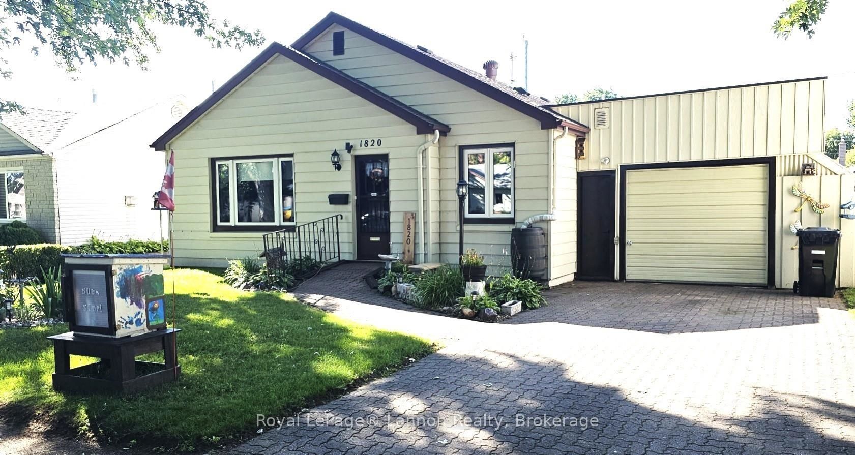 1820 Hamilton Avenue, Thunder Bay, ON P7E 4Y1