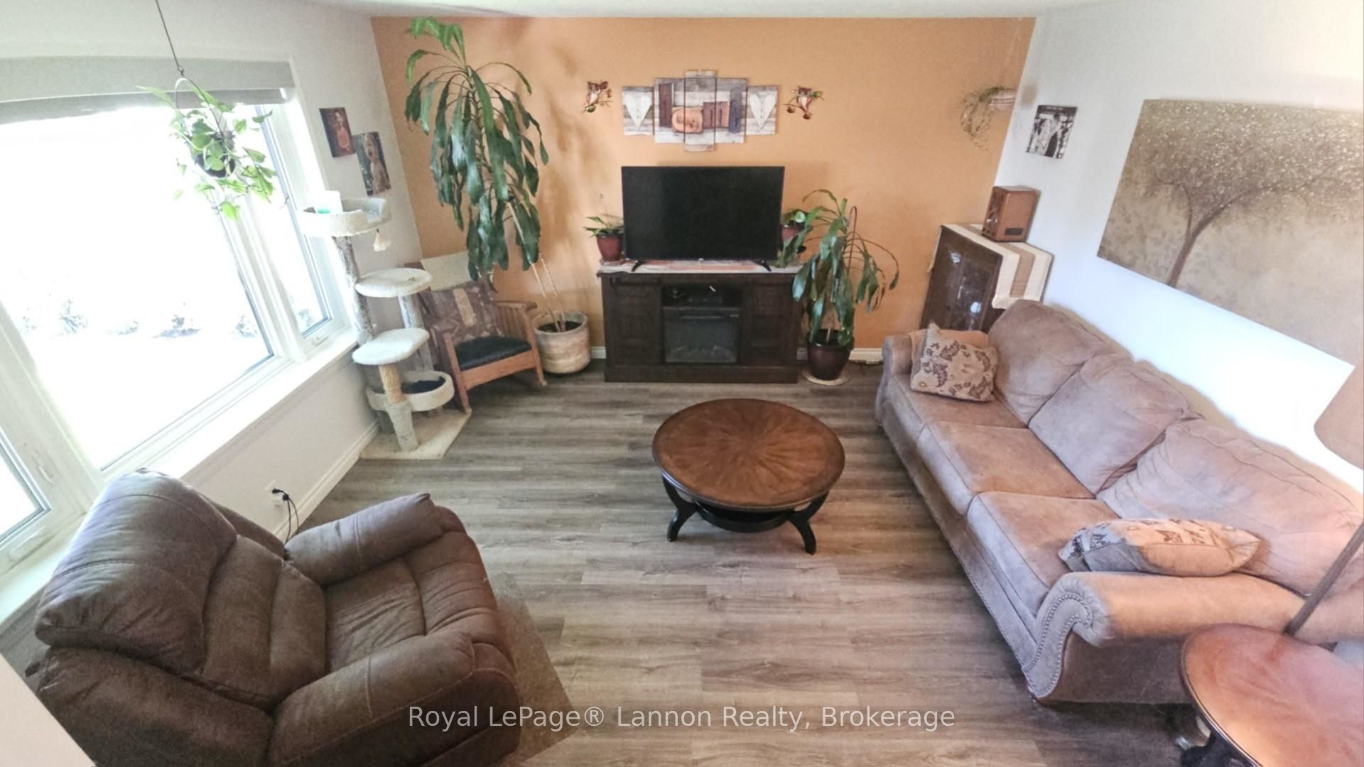 1820 Hamilton Avenue, Thunder Bay, ON P7E 4Y1 photo 2