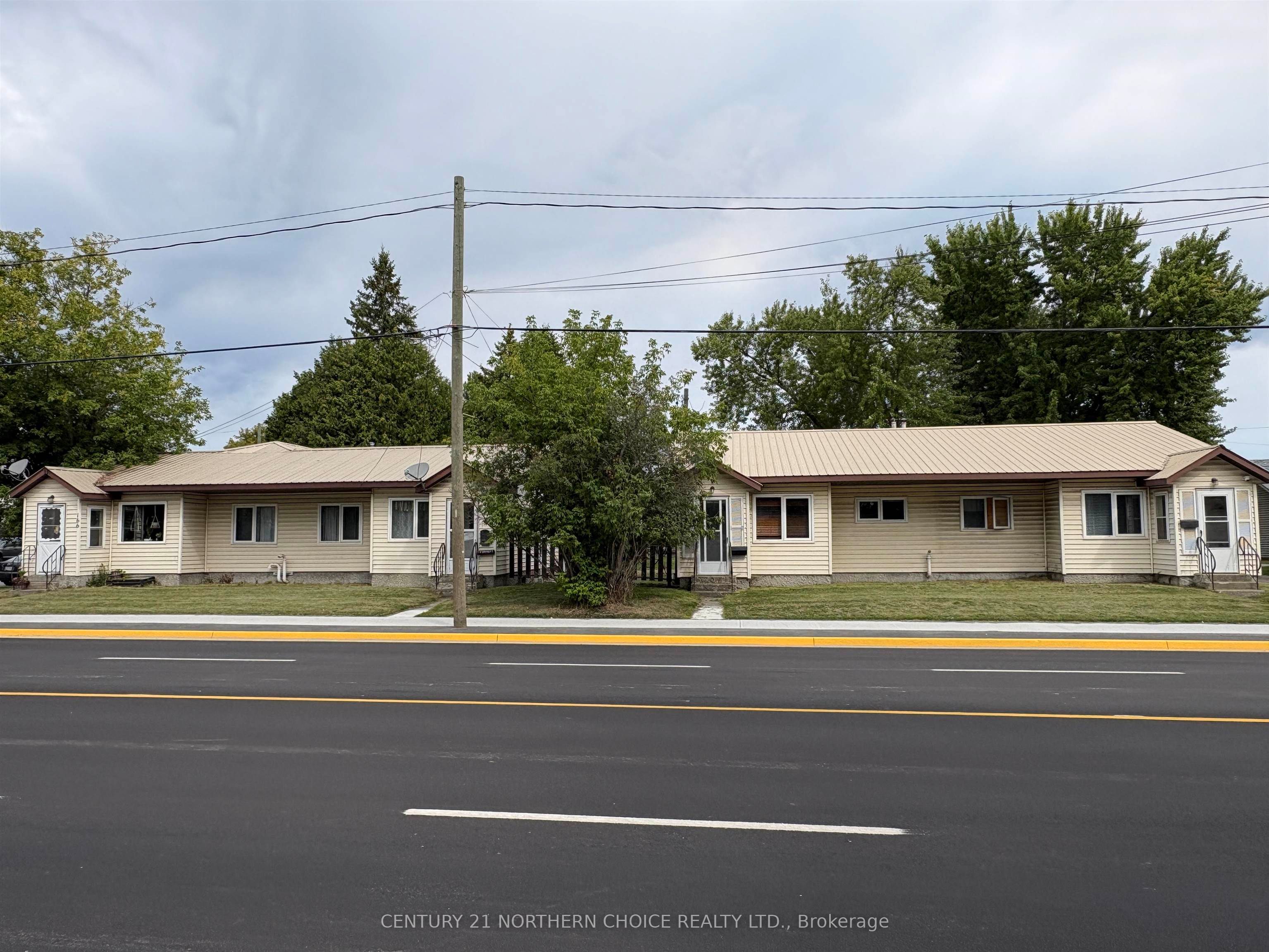 160-166 Third Street W, Fort Frances, ON P9A 3A3
