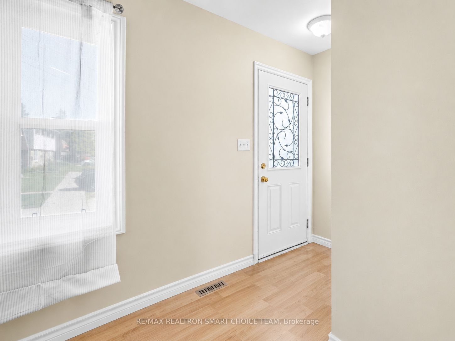 971 Oakview Avenue, Kingston, ON K7M 6W9 photo 4