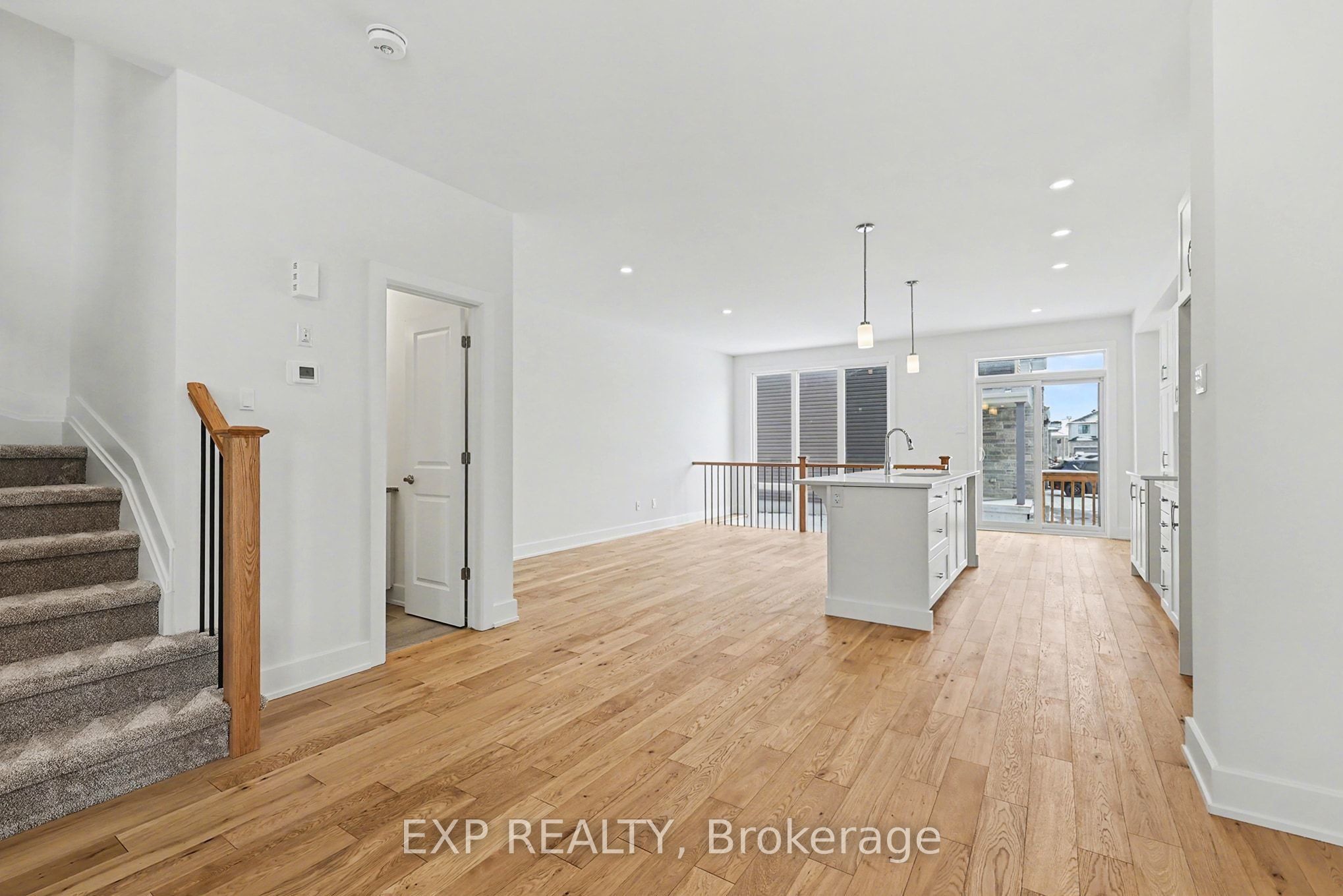 1186 Cope Drive, Stittsville - Munster - Richmond, ON K2S 3C4 photo 4
