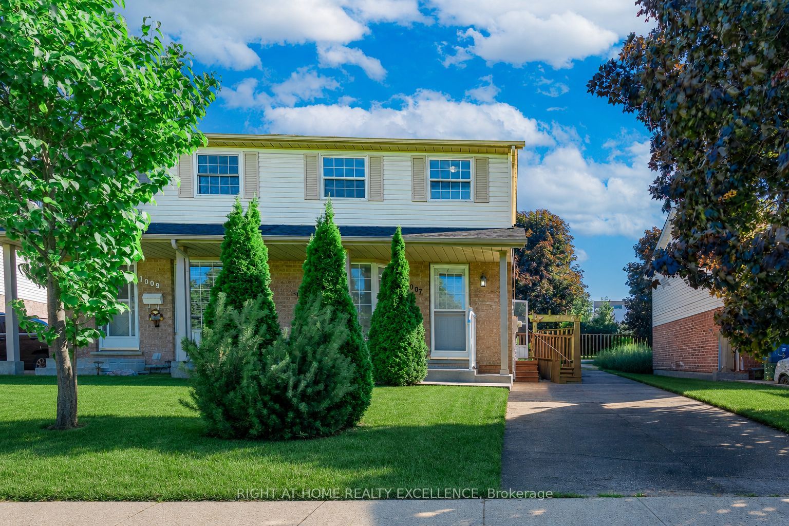 1007 ELGIN Street N, Cambridge, ON N1R 8J4