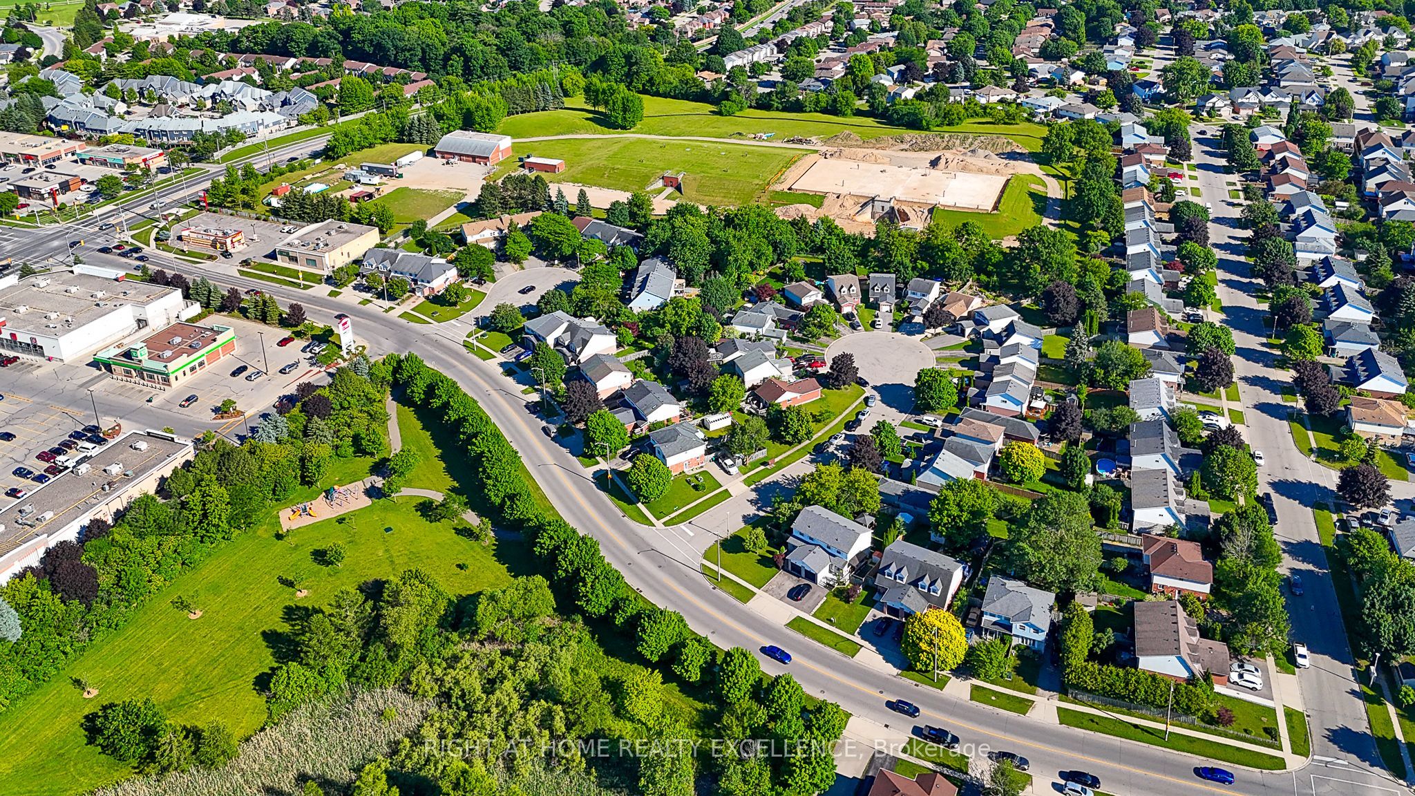 1007 ELGIN Street N, Cambridge, ON N1R 8J4 photo 3