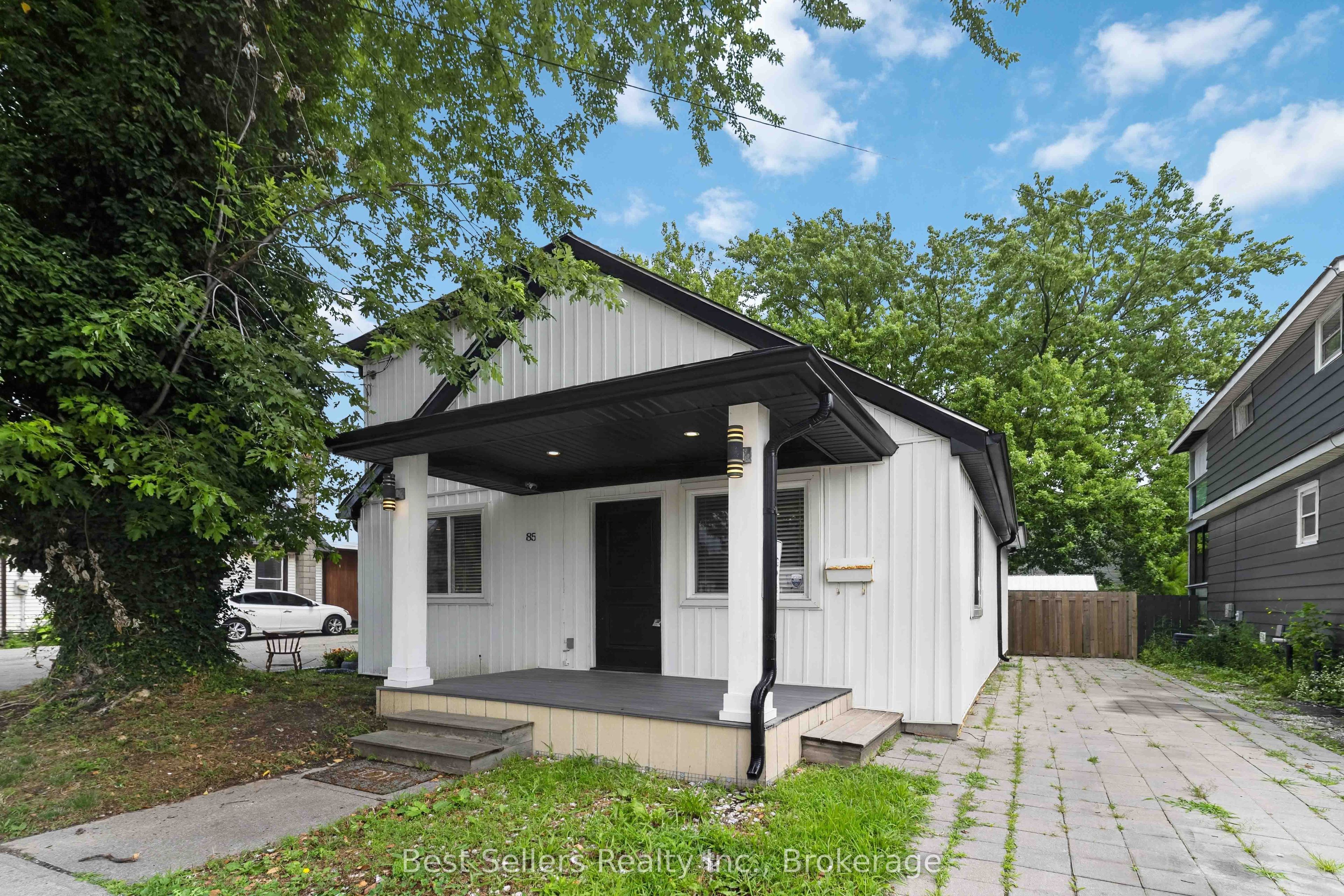 85 PELHAM Road, St. Catharines, ON L2S 1S3 photo 2