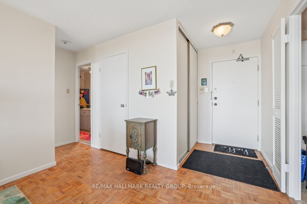 2951 Riverside Drive 801, Billings Bridge - Riverside Park and Area, ON K1V 8W6 photo 5
