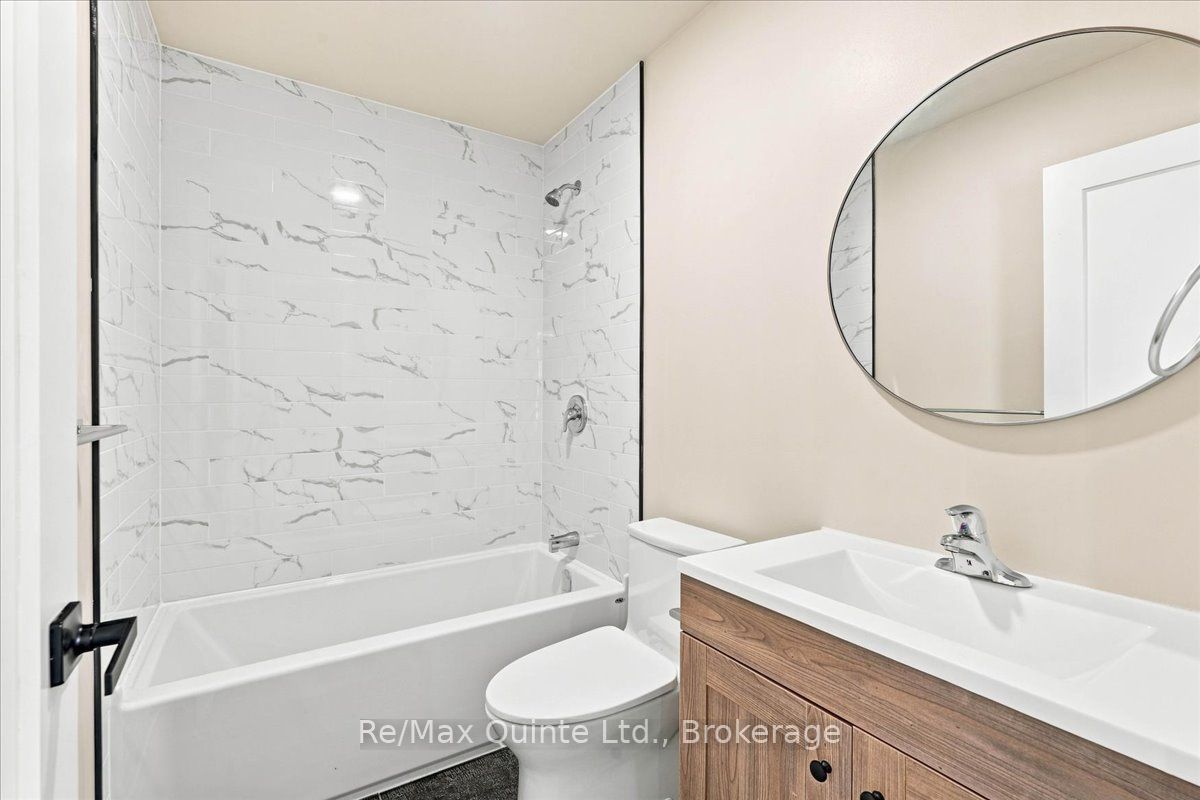 445 Centre Street N C, Greater Napanee, ON K7R 3S4 photo 4