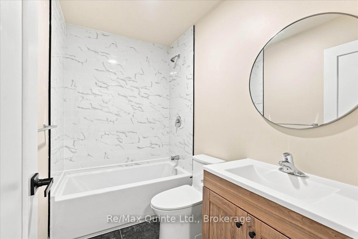 445 Centre Street N B, Greater Napanee, ON K7R 3S4