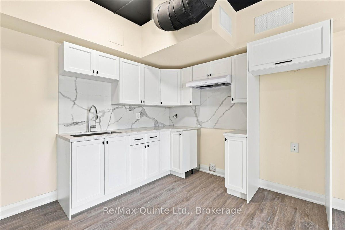 445 Centre Street N B, Greater Napanee, ON K7R 3S4 photo 3