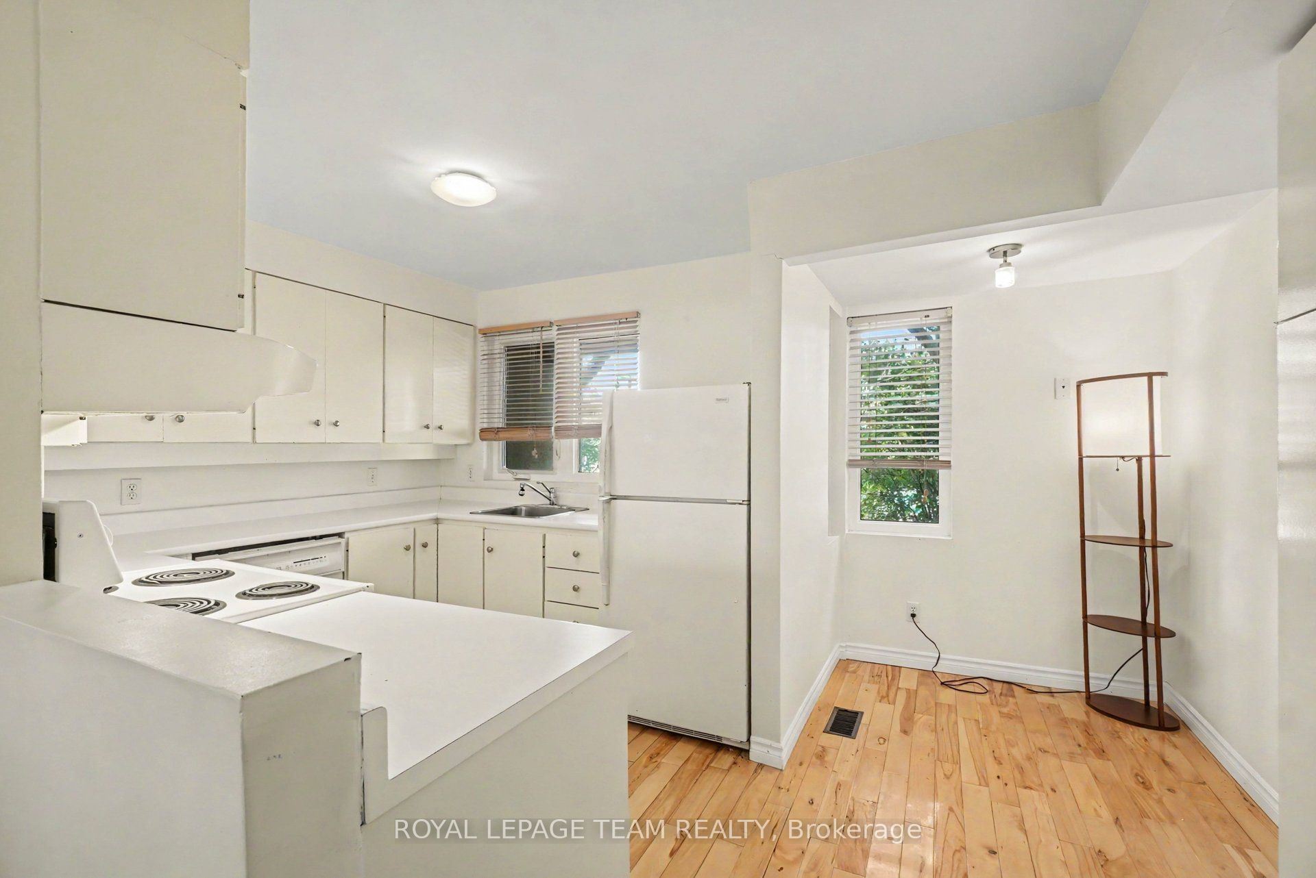 290 CATHCART Street 14, Lower Town - Sandy Hill, ON K1N 5C4 photo 3