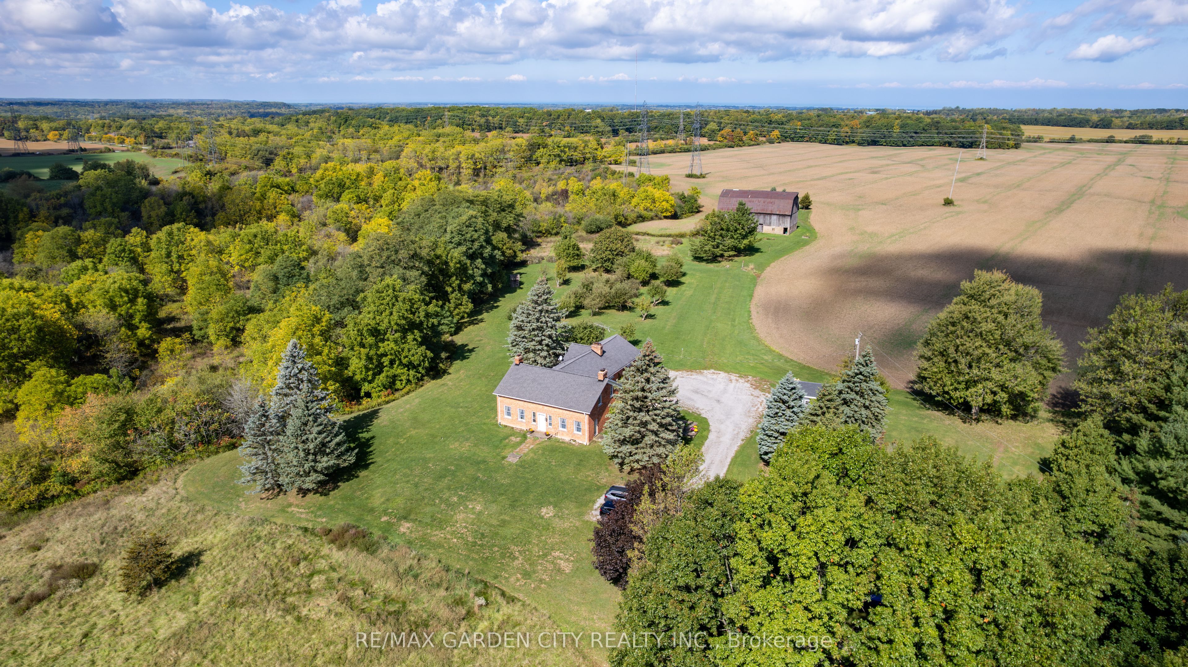 2432 Seburn Road, Thorold, ON L0S 1E6