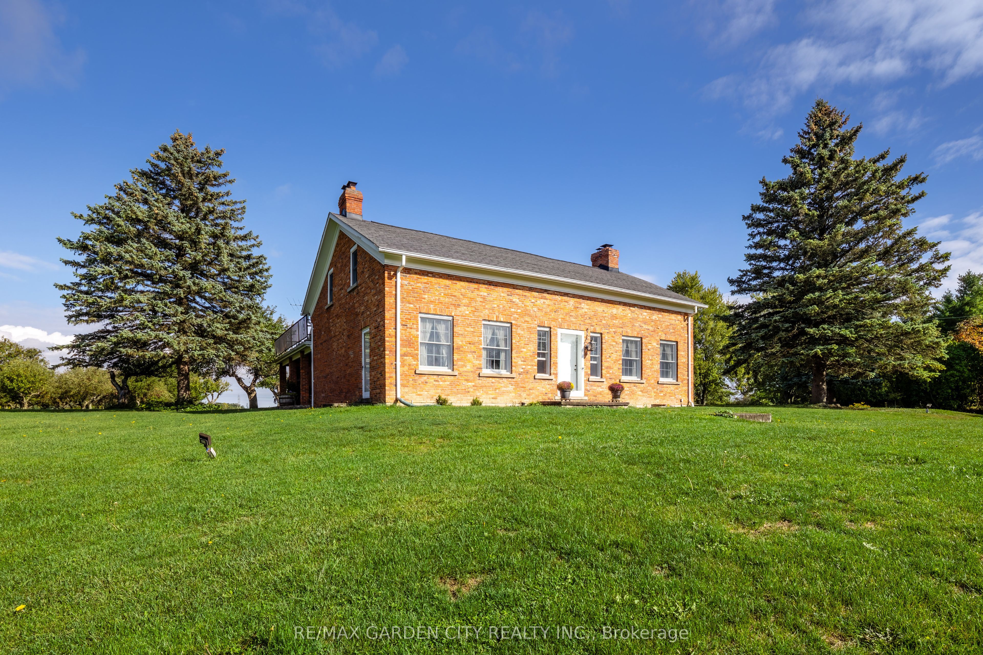 2432 Seburn Road, Thorold, ON L0S 1E6 photo 2