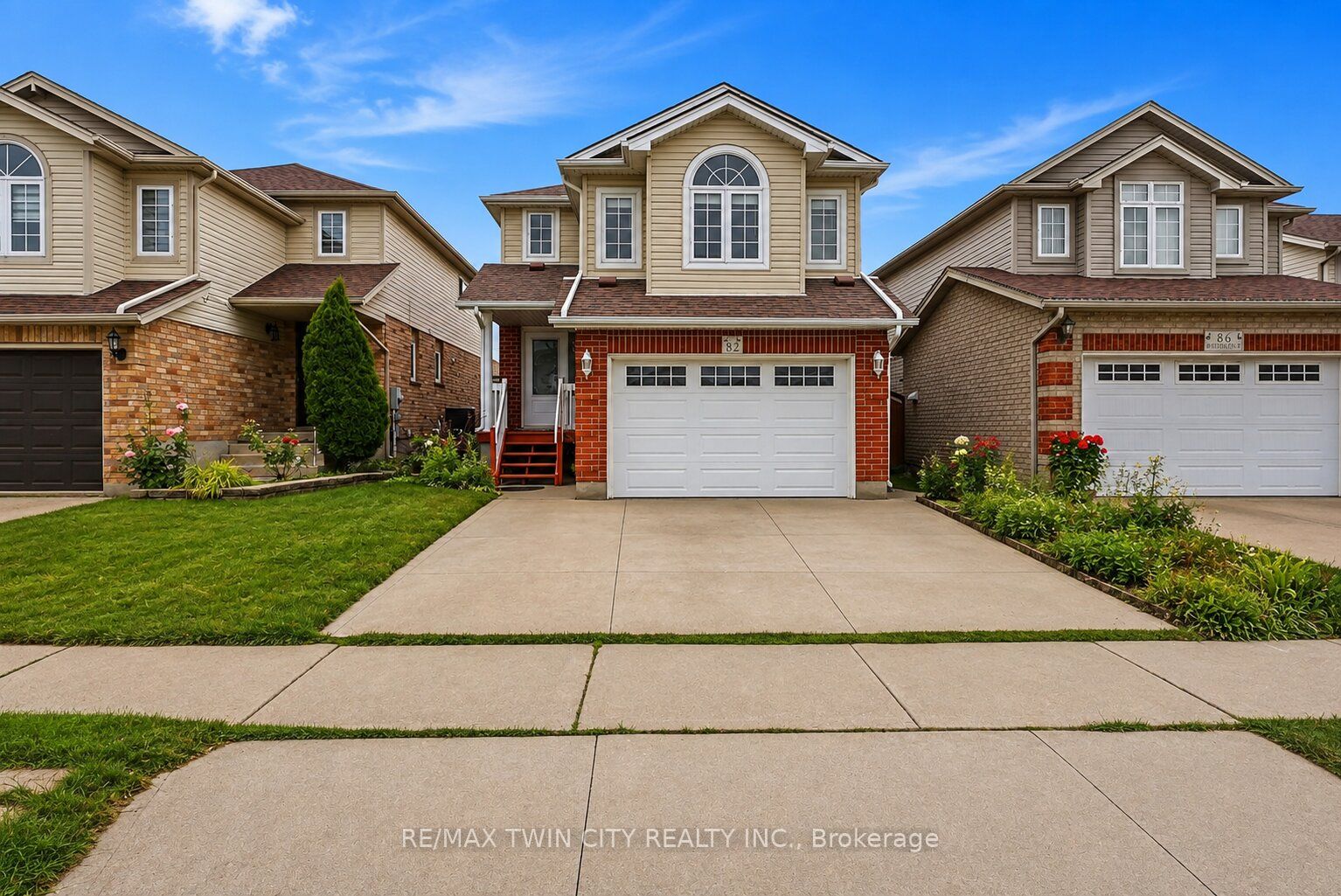 82 BRIDLEWREATH Street, Kitchener, ON N2E 3V6