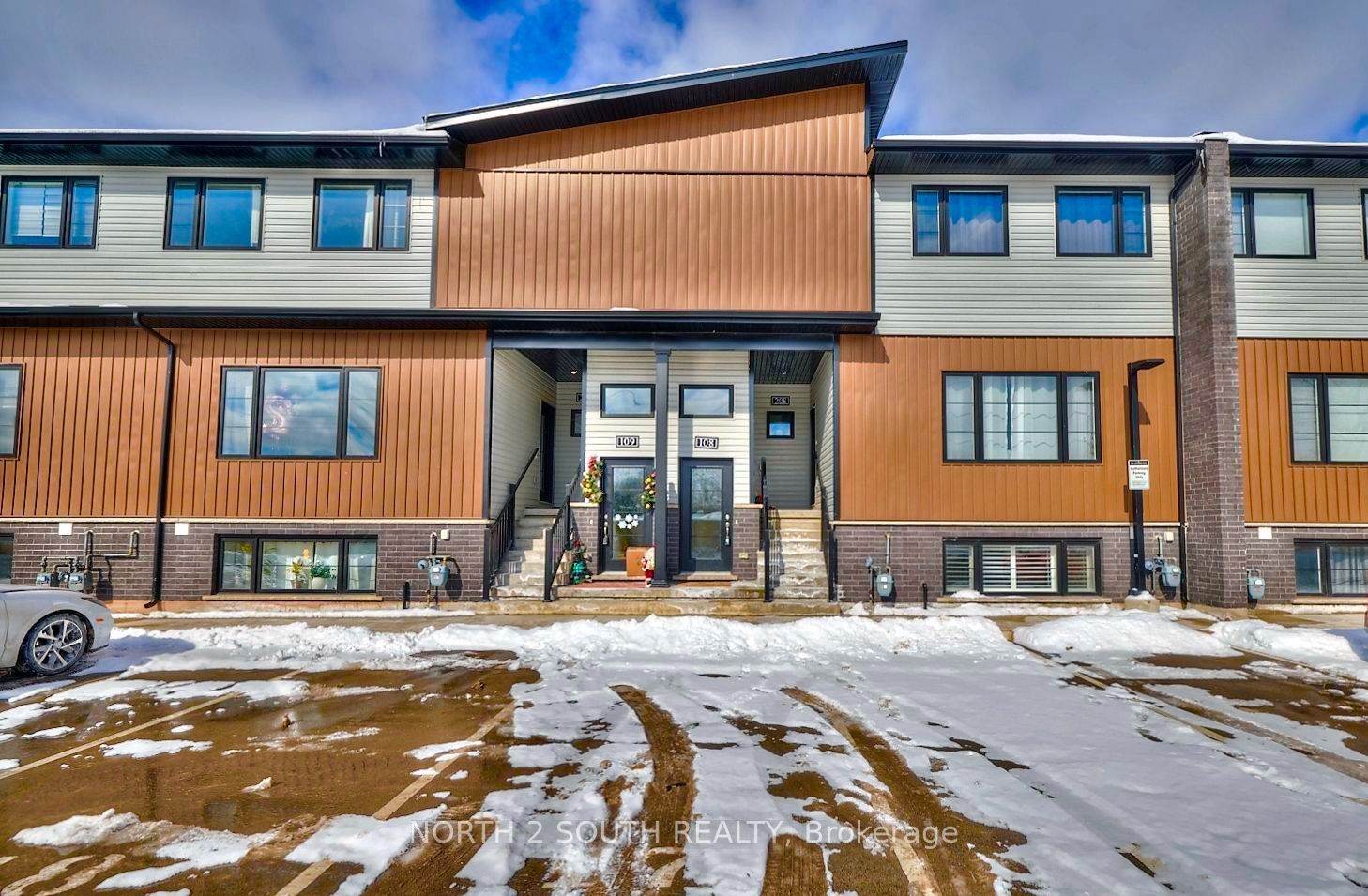 6591 Montrose Road 108, Niagara Falls, ON L2H 1M3