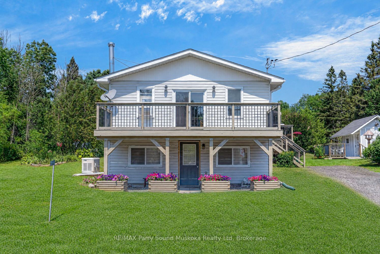 22 Ahmic Street, Magnetawan, ON P0A 1A0