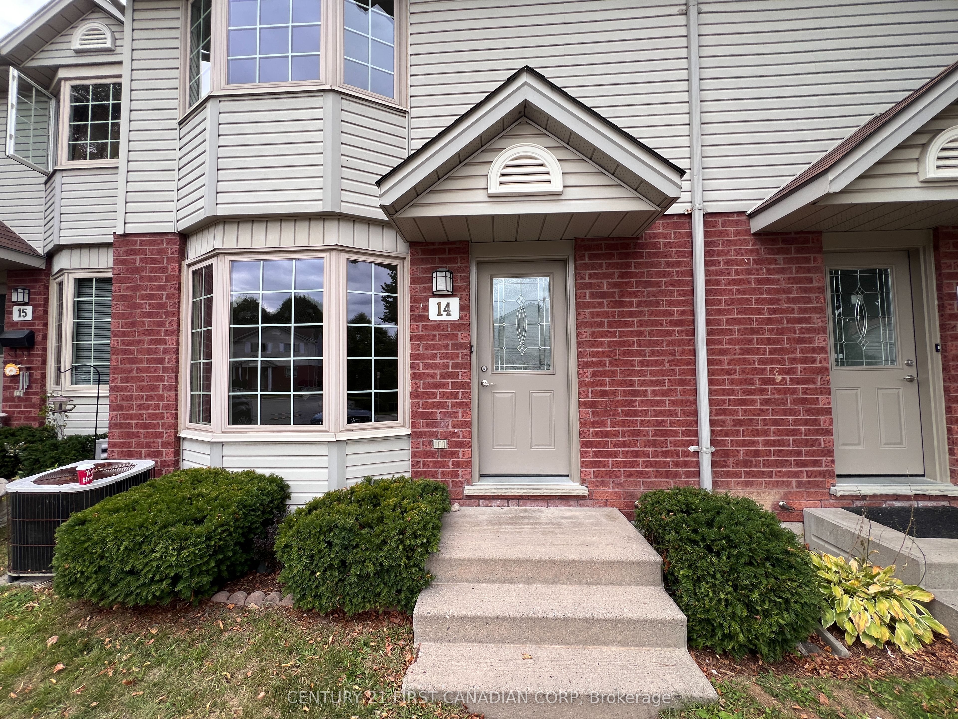 70 CHAPMAN Court 14, London North, ON N6G 4Z4