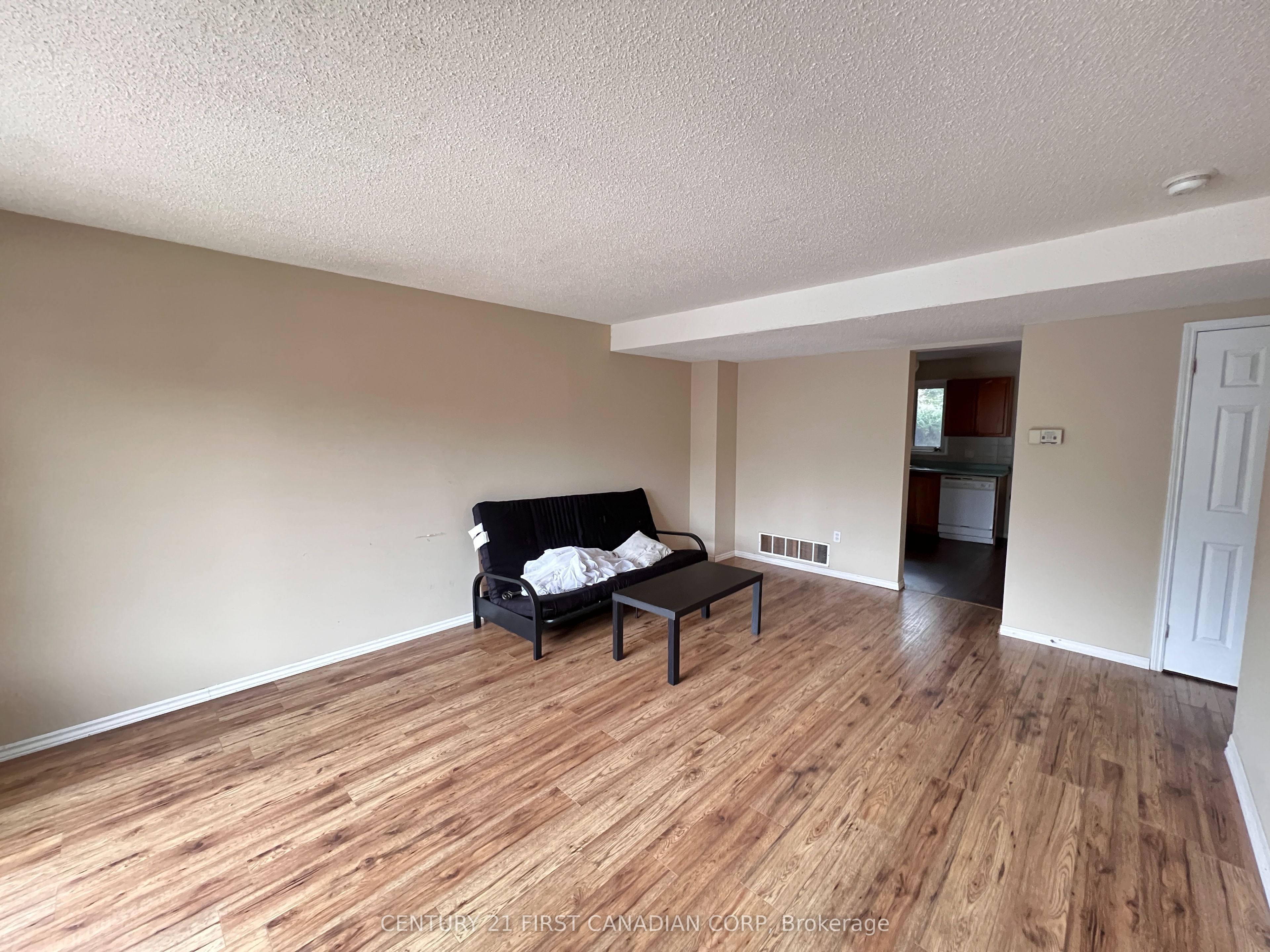 70 CHAPMAN Court 14, London North, ON N6G 4Z4 photo 3