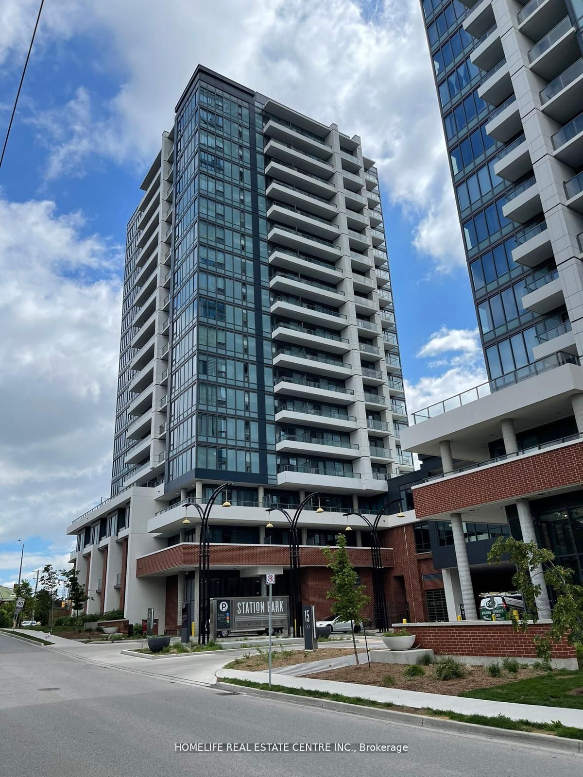 5 Wellington Street 605, Kitchener, ON N2G 0E3